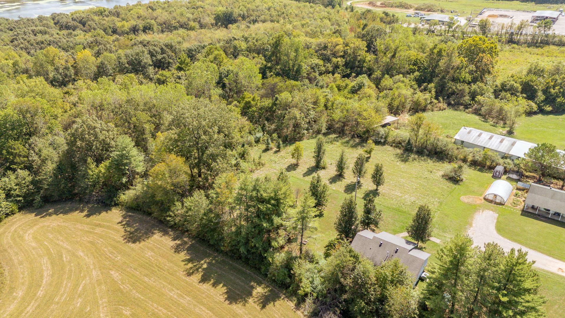 00 E End Dr Property Photo 16