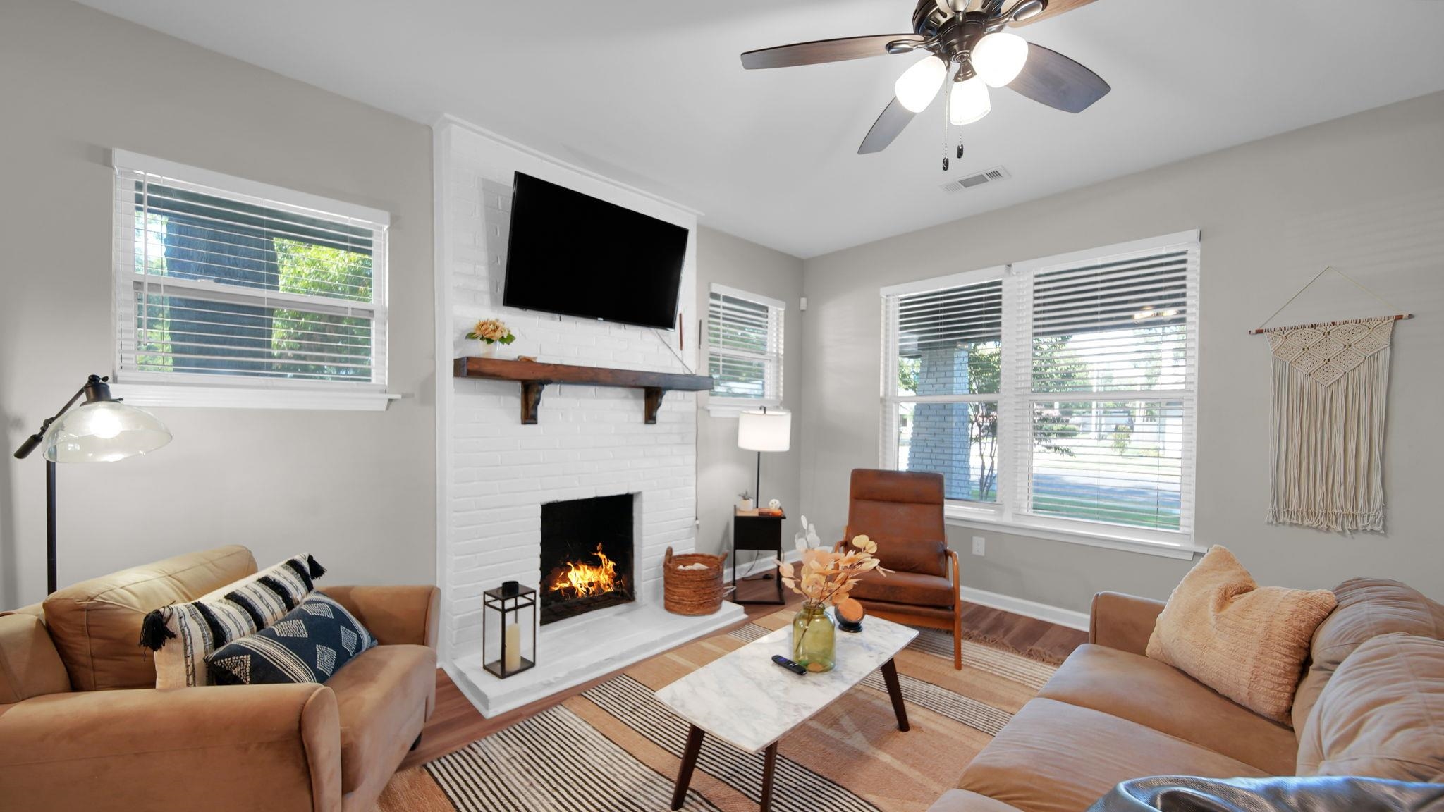 1023 Forrest Ave Property Photo 6