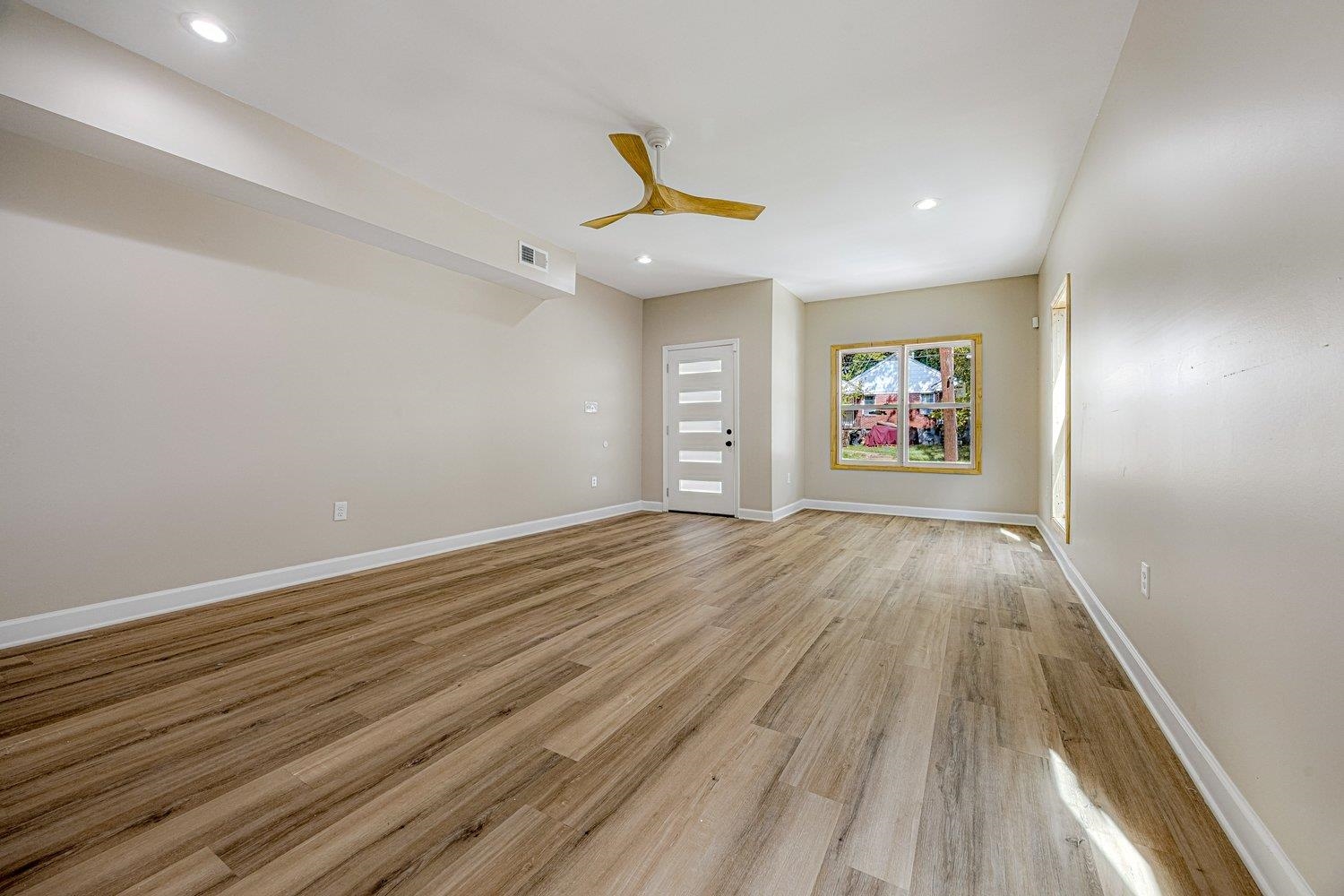 1109 Walker Ave Property Photo 4