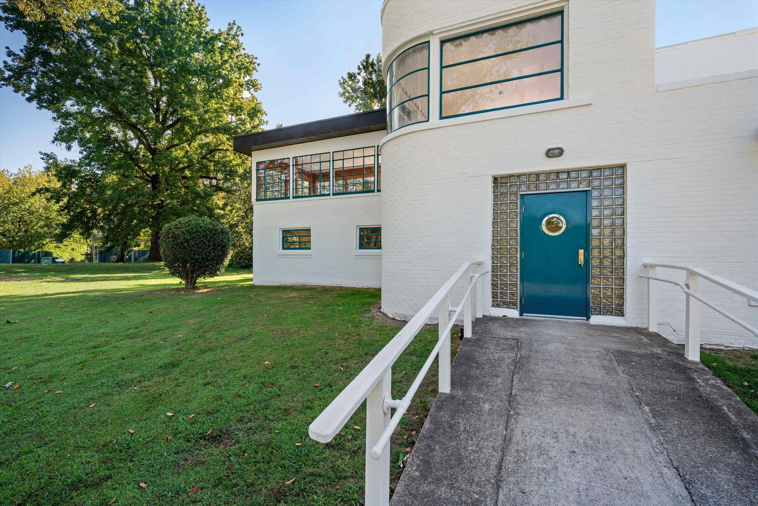 3590 Thomas St Property Photo 17