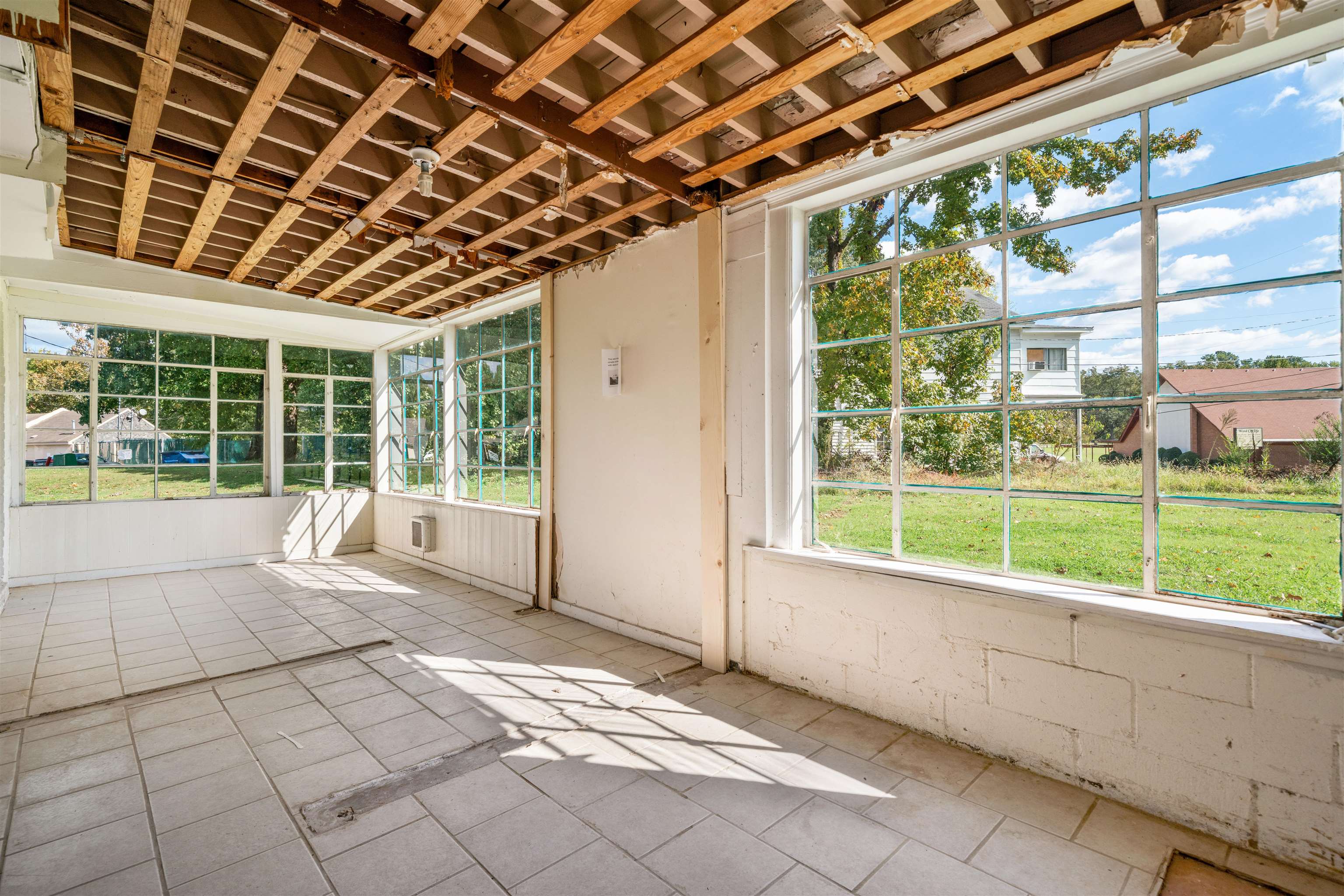 3590 Thomas St Property Photo 28