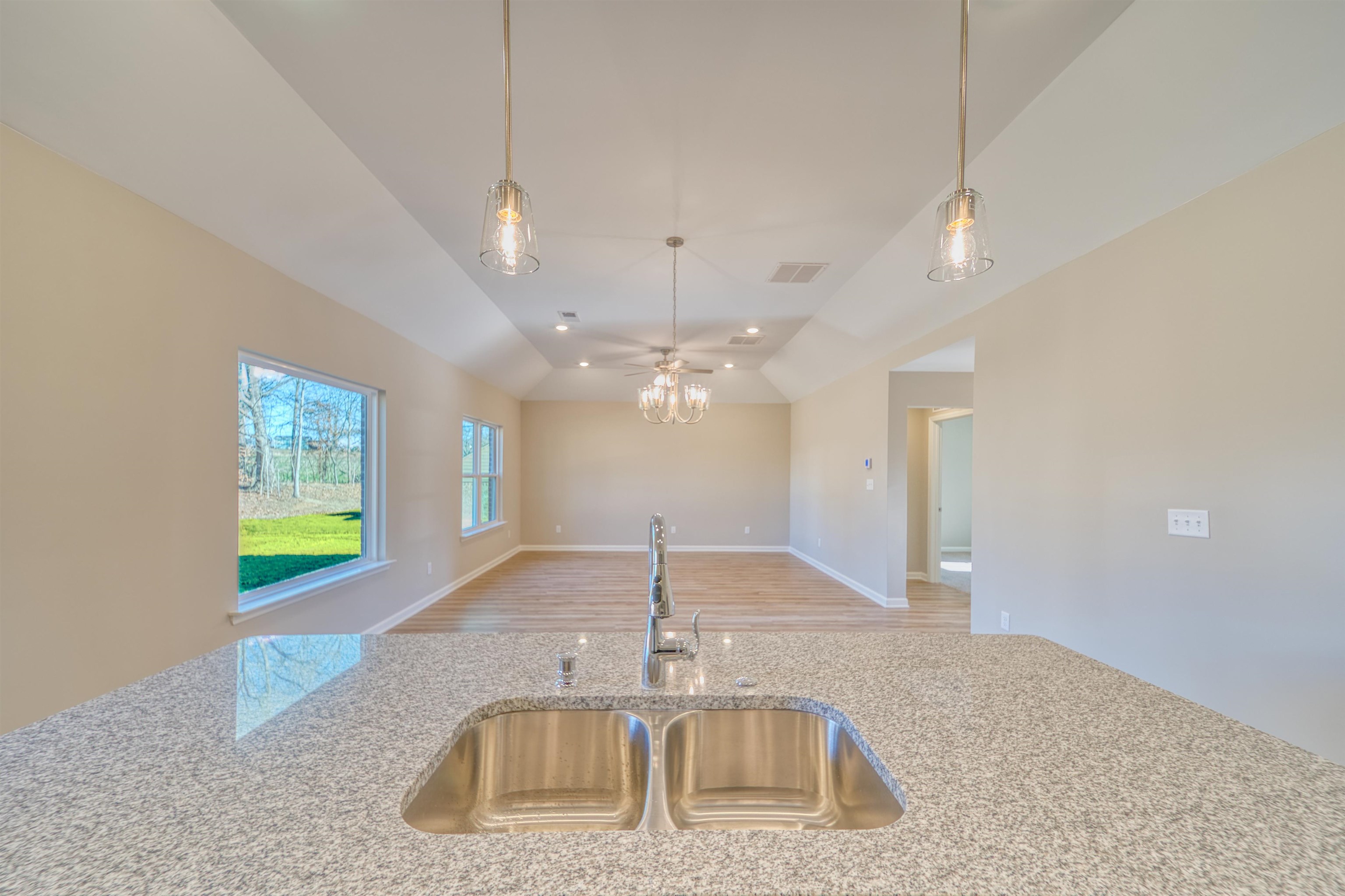 102 Stone Brook Cv Property Photo 24