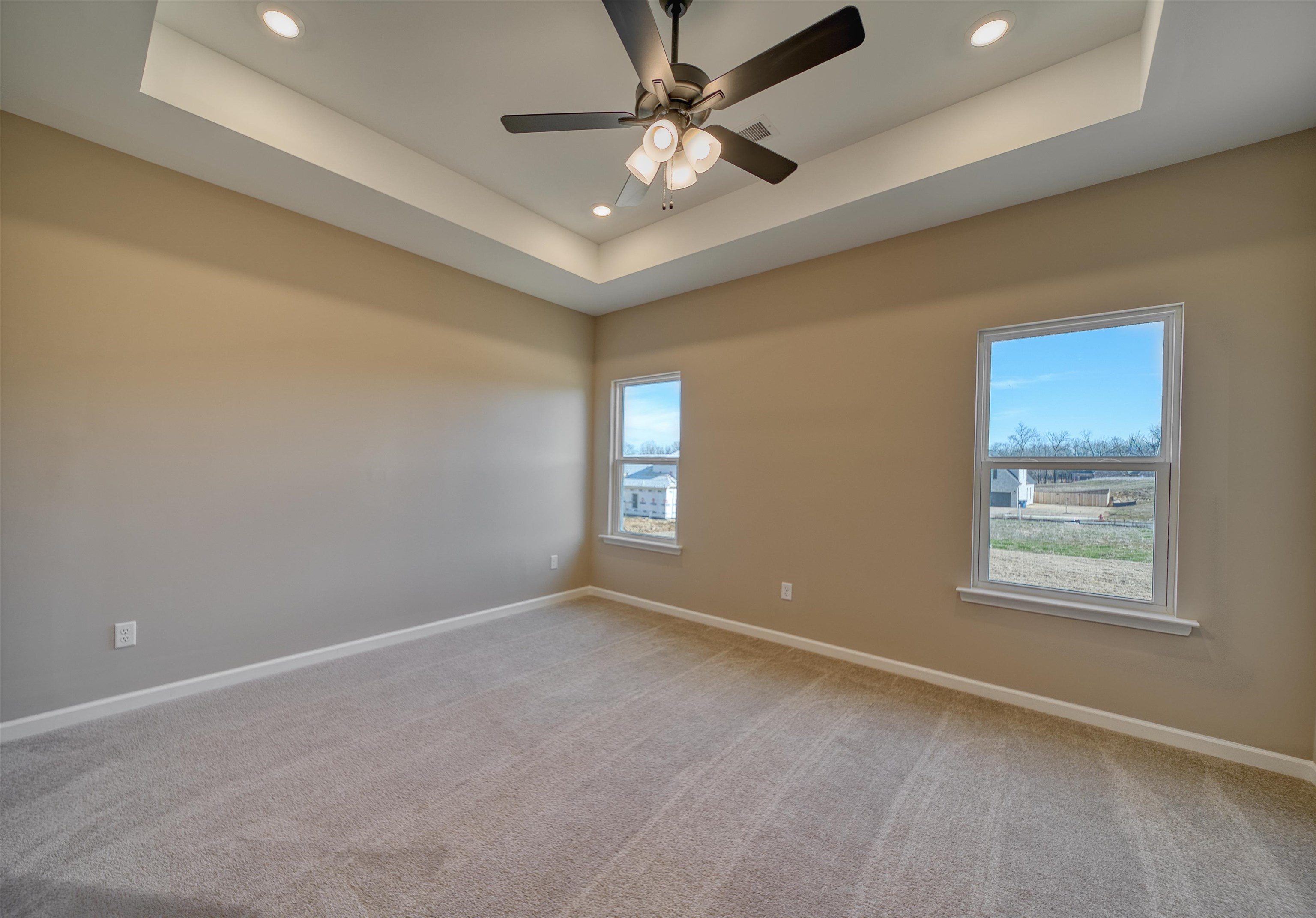 170 Como Ln Property Photo 6