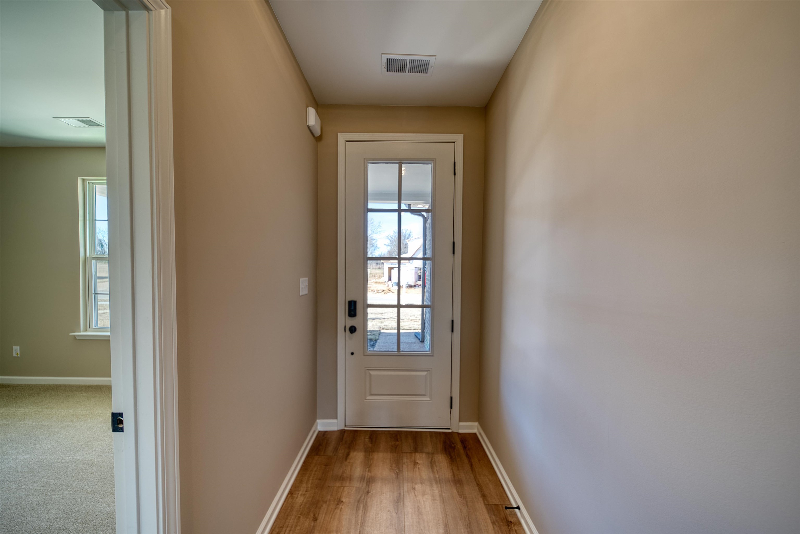 170 Como Ln Property Photo 8