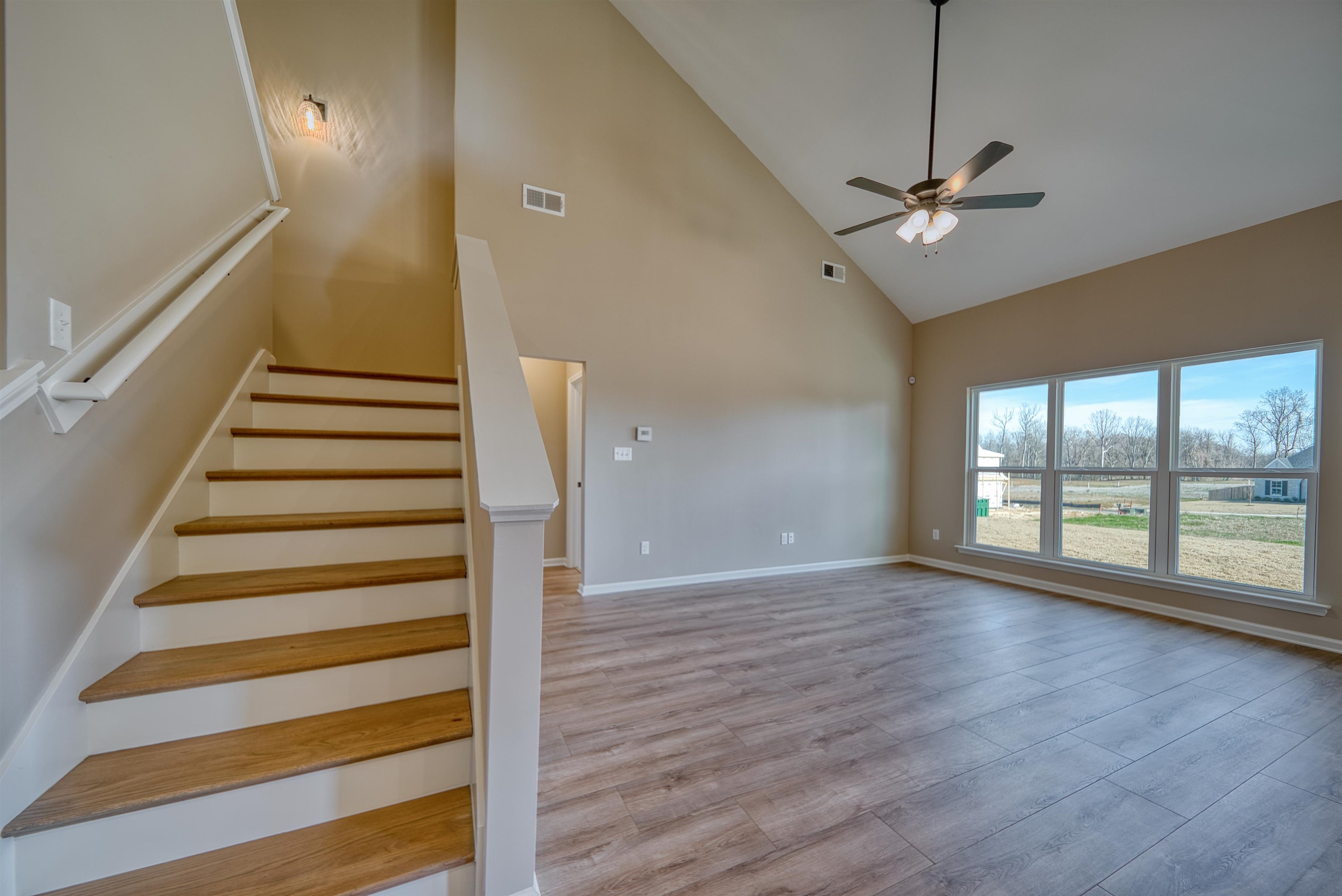 170 Como Ln Property Photo 24