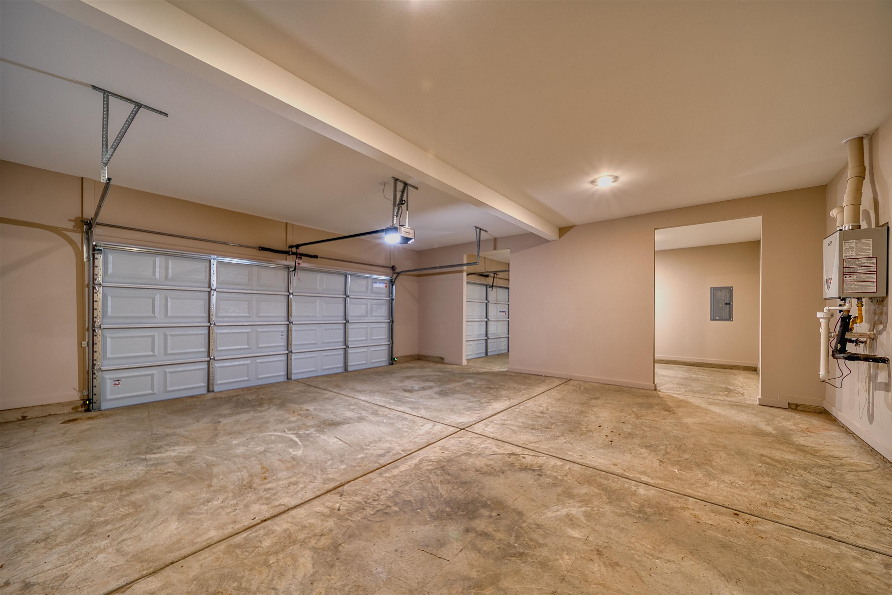 170 Como Ln Property Photo 33