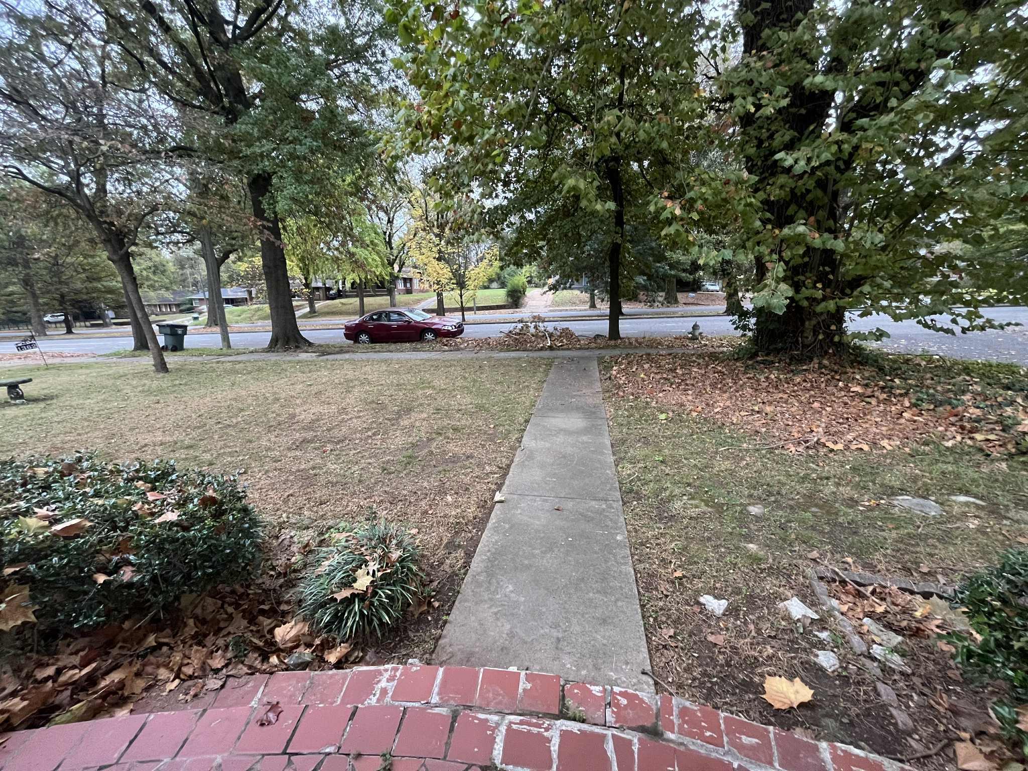 1358 S Parkway Ave Property Photo 6