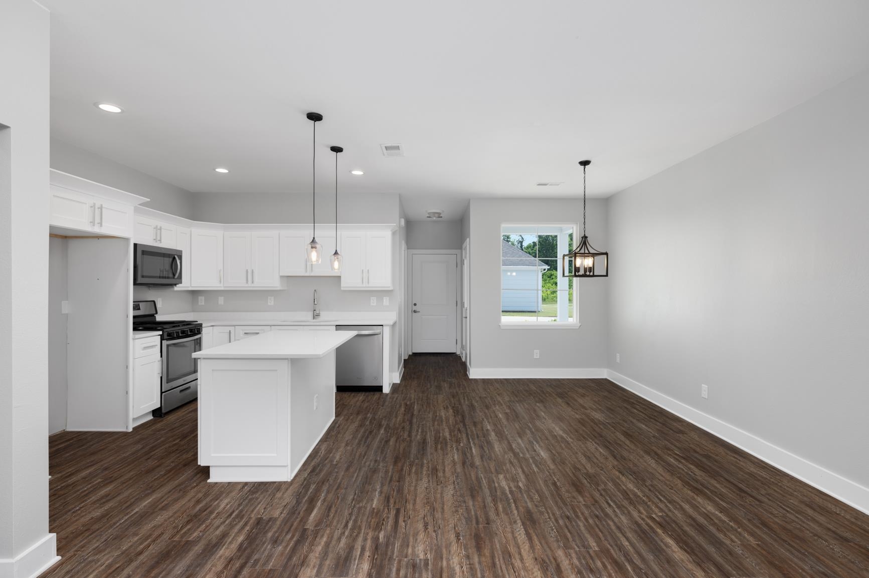 447 Abbey Rd D Property Photo 6