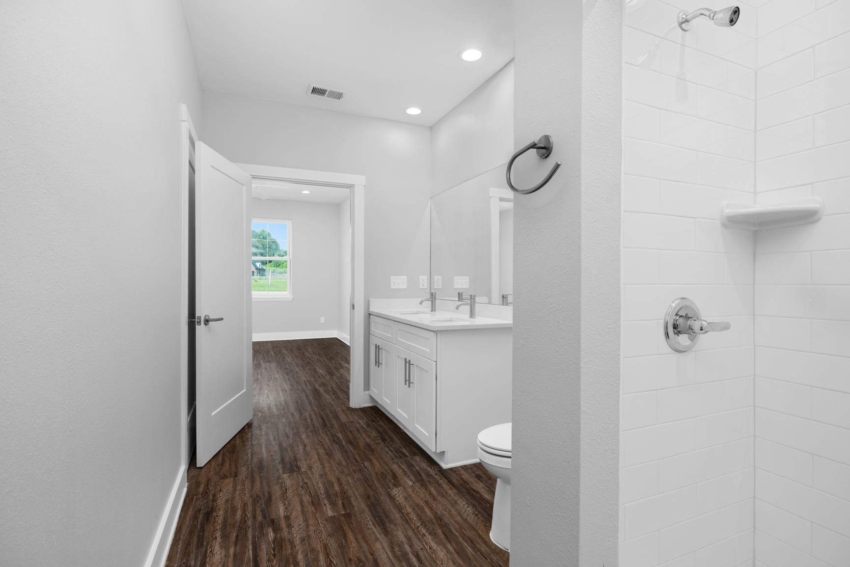 447 Abbey Rd D Property Photo 13