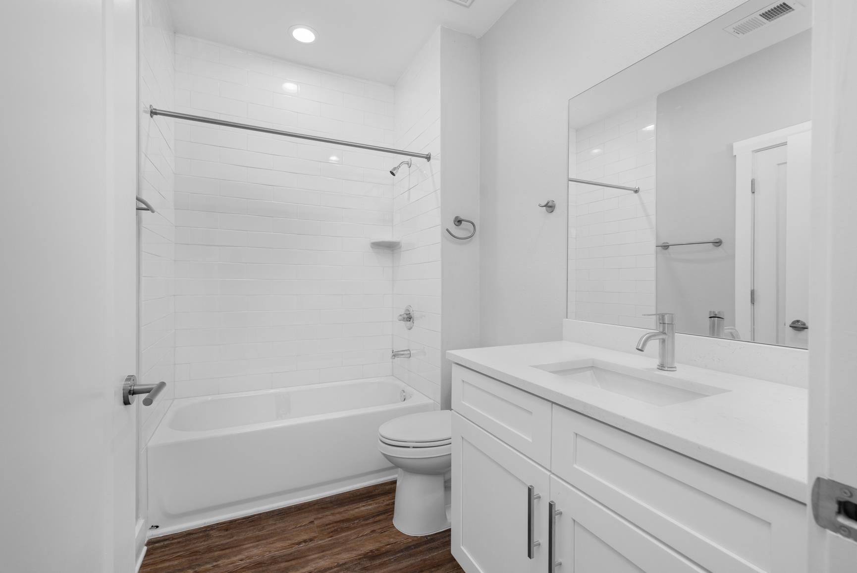 447 Abbey Rd D Property Photo 16