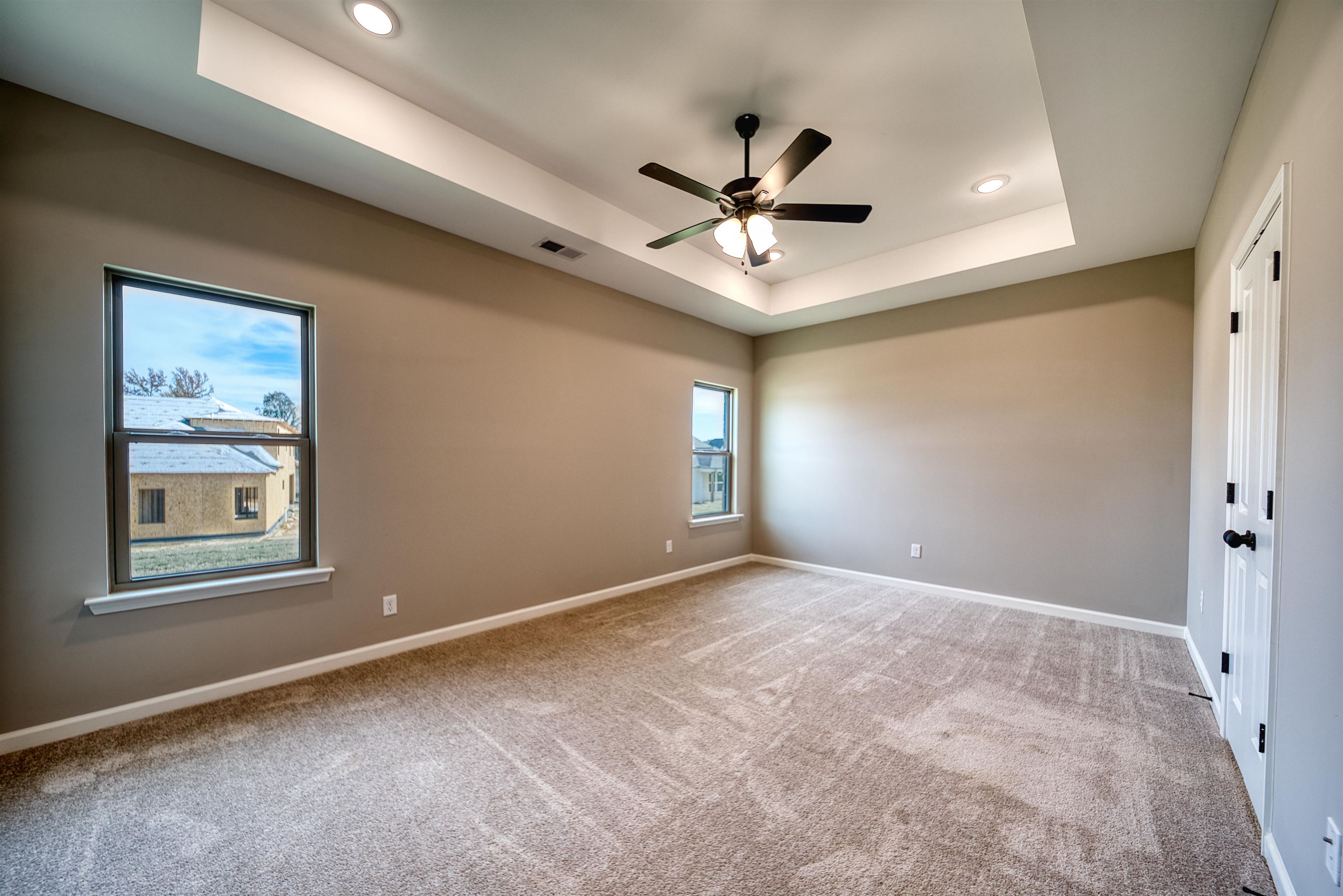 236 Como Ln Property Photo 7