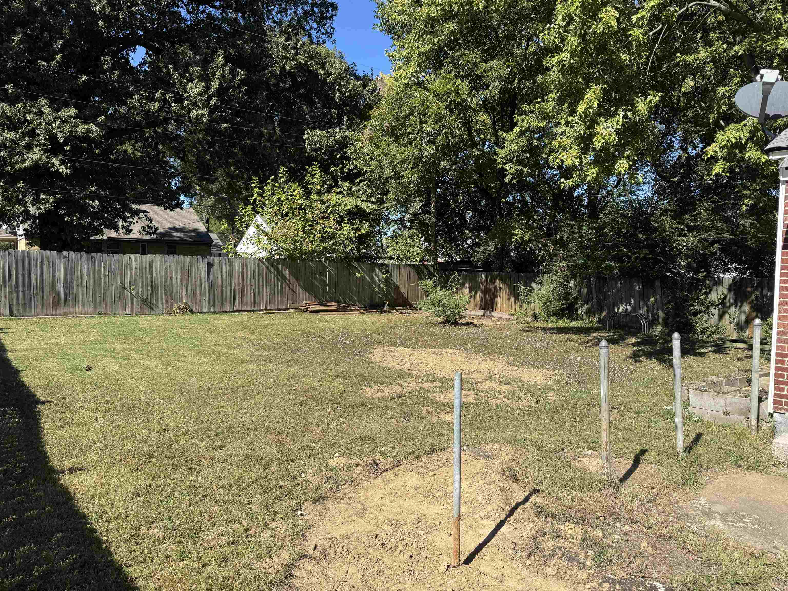 599 Isabelle St Property Photo 17