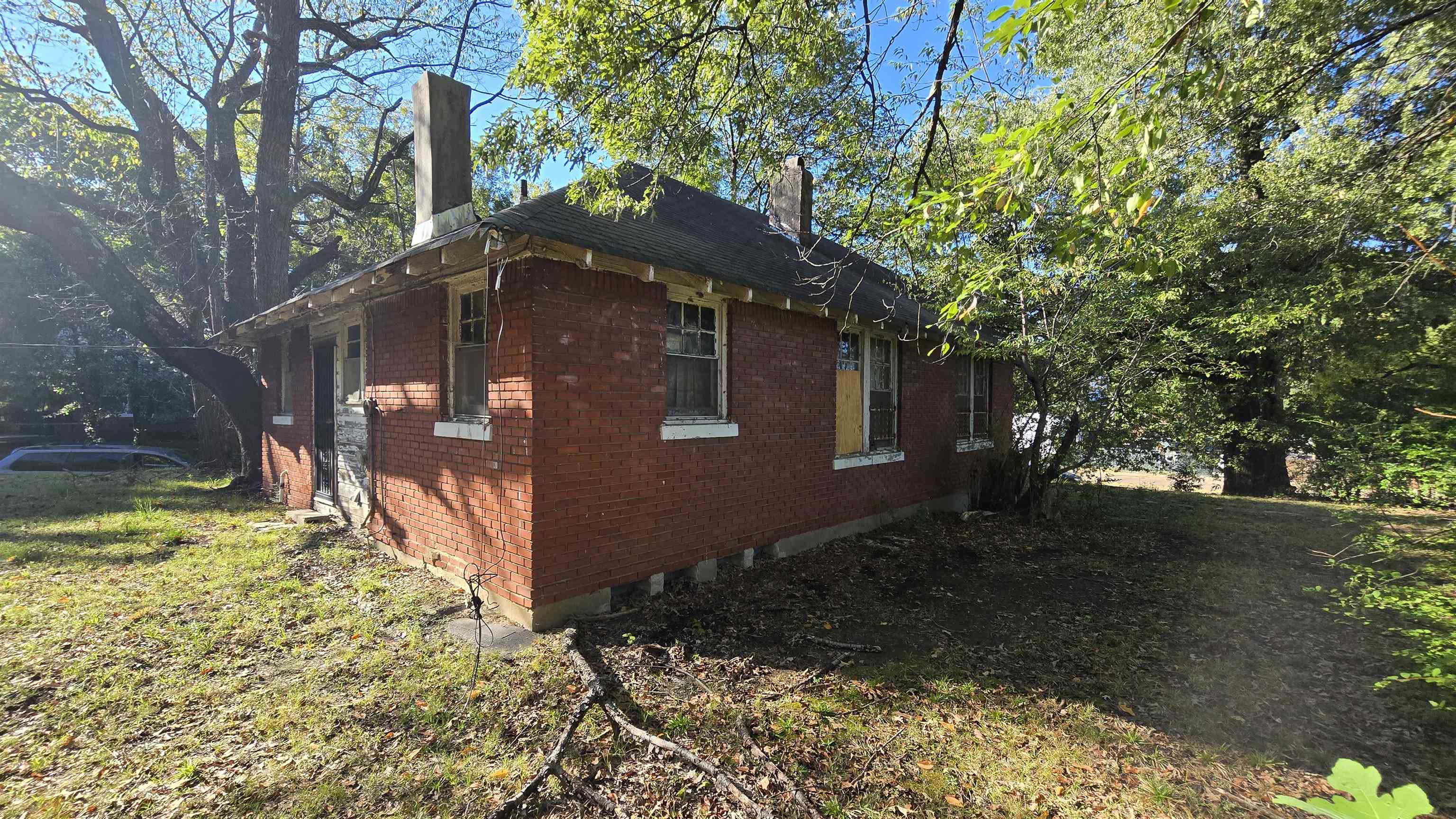 2601 Jackson Ave Property Photo 4