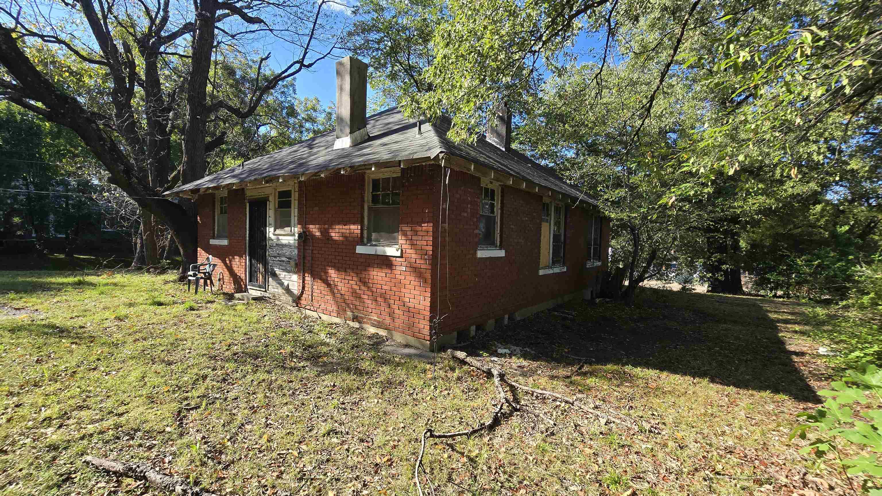 2601 Jackson Ave Property Photo 6