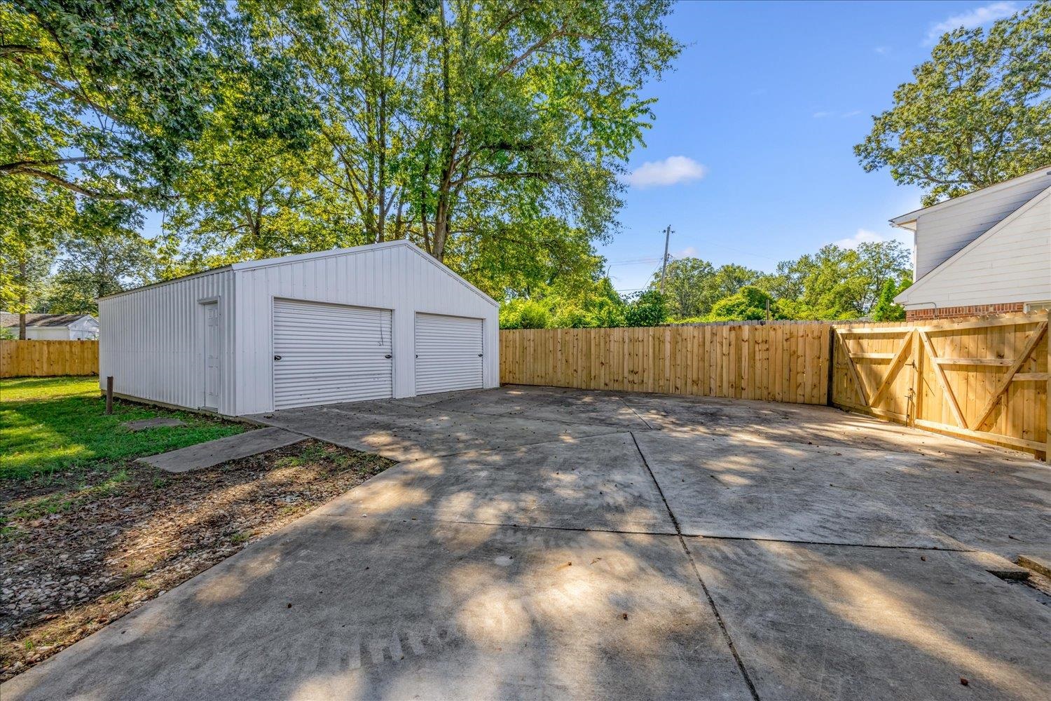 1435 Blueberry Dr Property Photo 30