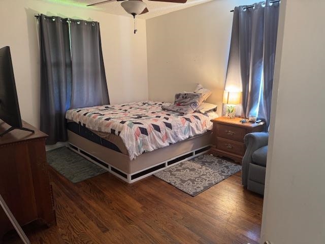 1345 Maria St Property Photo 5