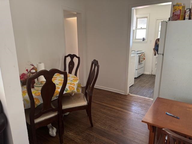 1345 Maria St Property Photo 10