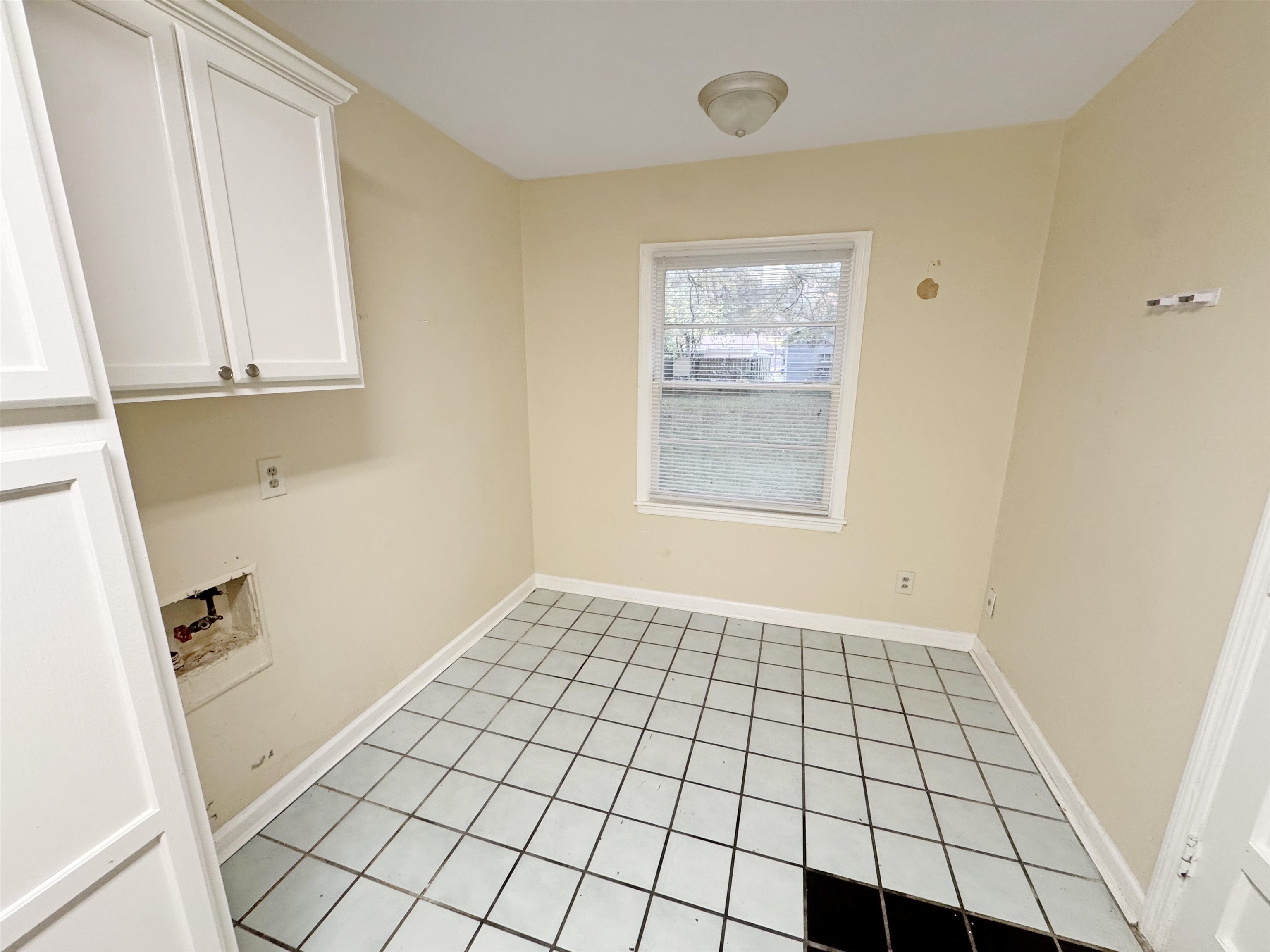 1519 S White Station Rd Property Photo 12