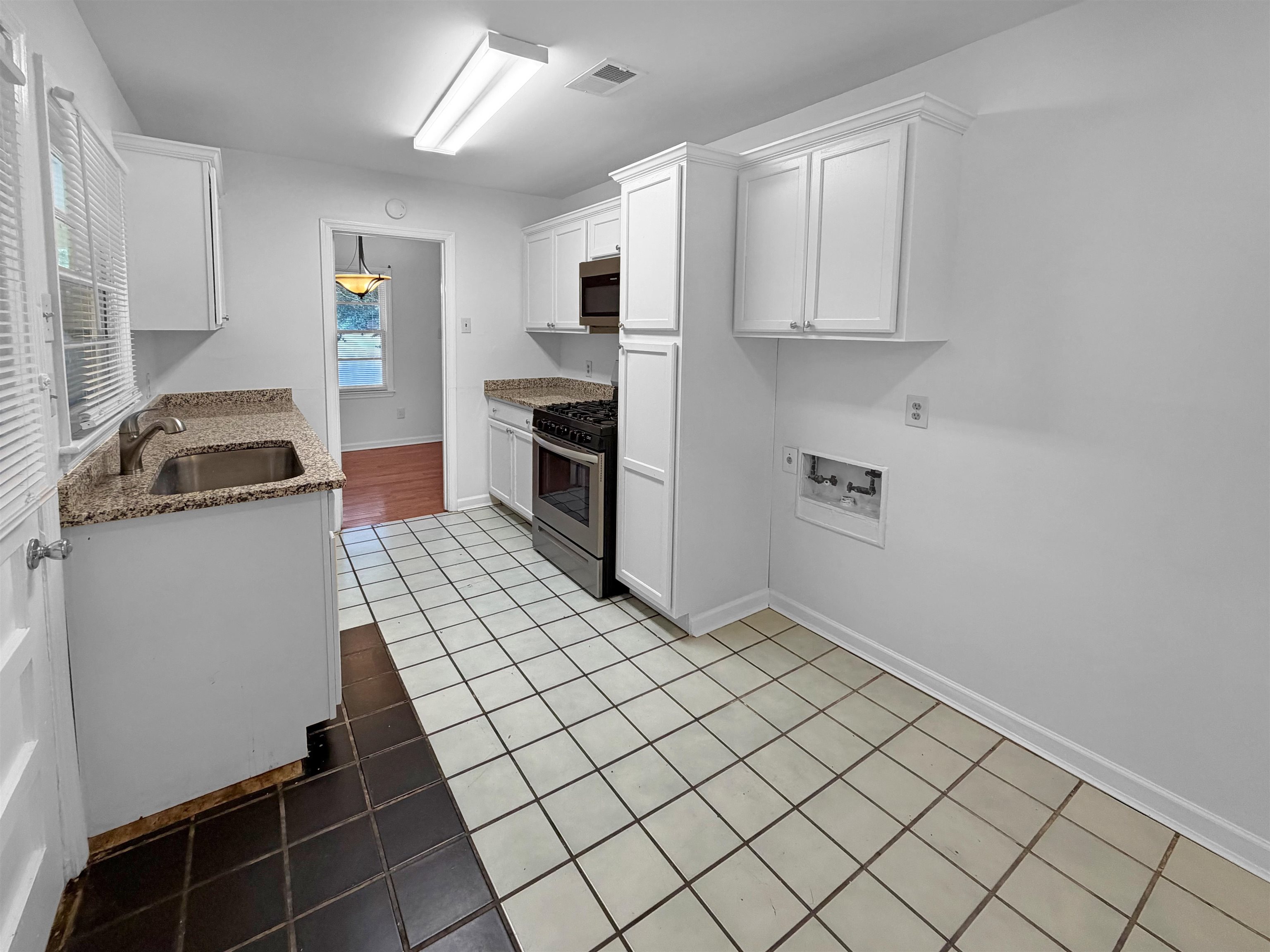 1519 S White Station Rd Property Photo 13
