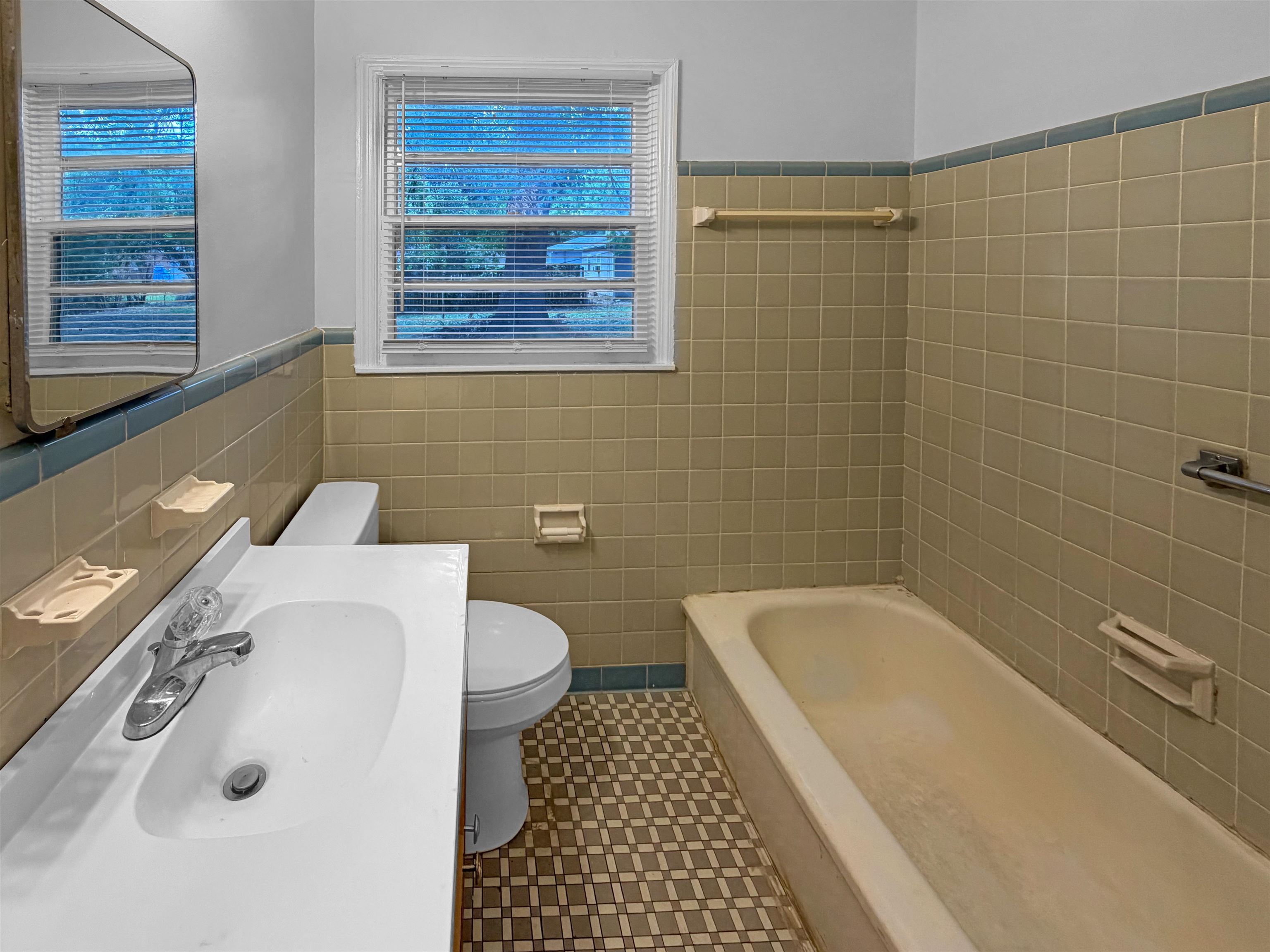 1519 S White Station Rd Property Photo 21
