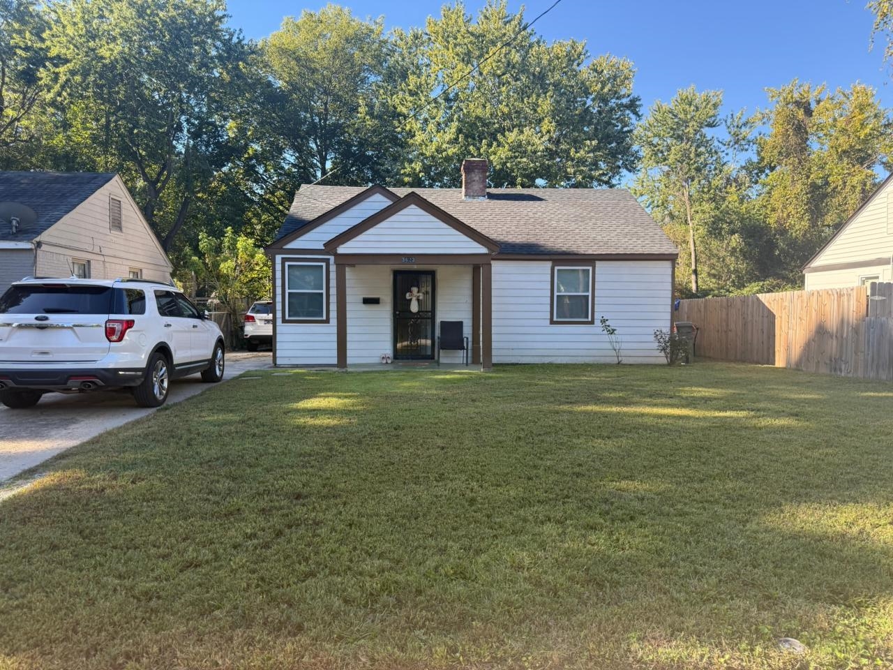 3623 N LLOYD CIR Property Photo 1