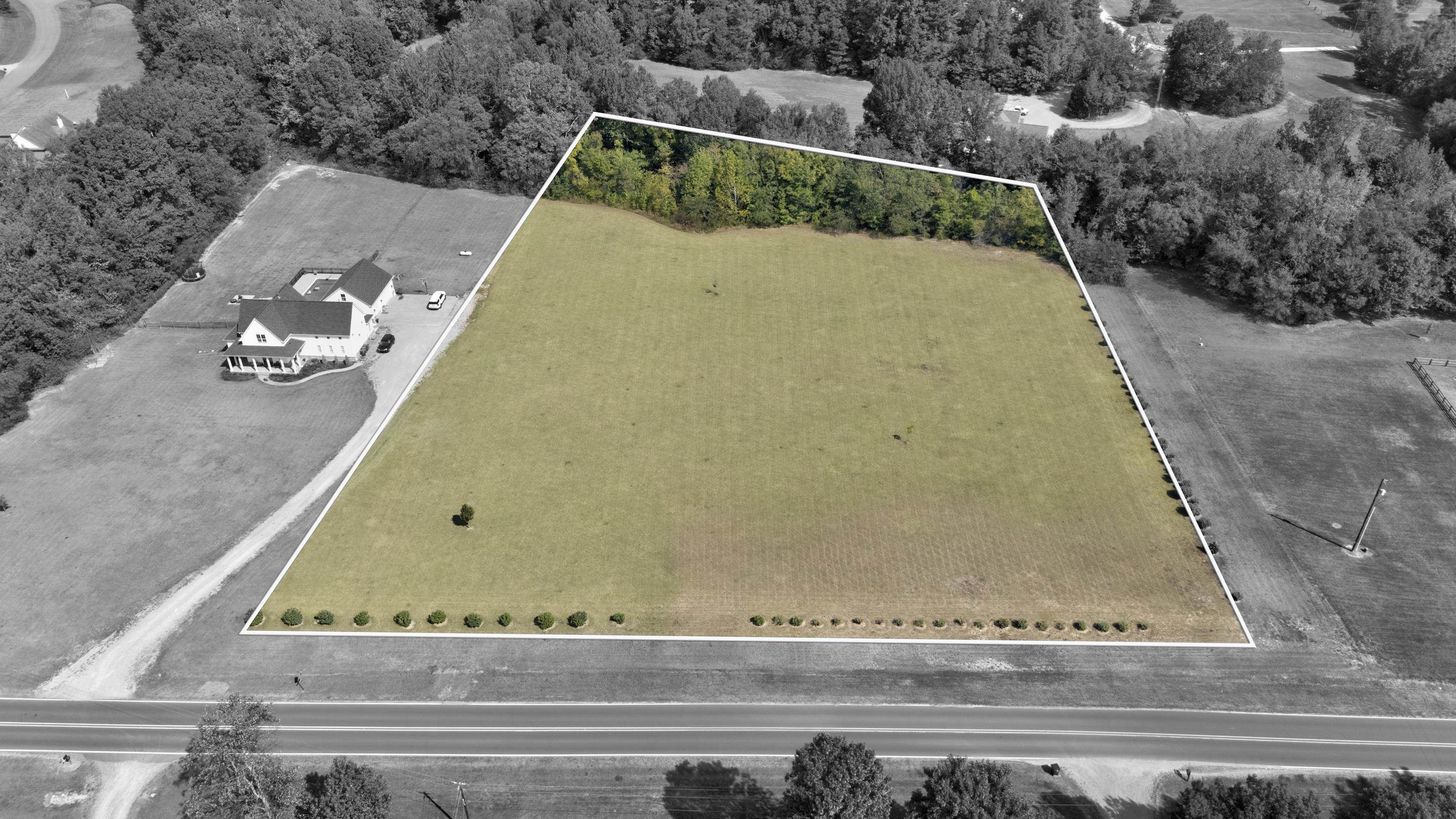 8600 County Line Rd Property Photo 1