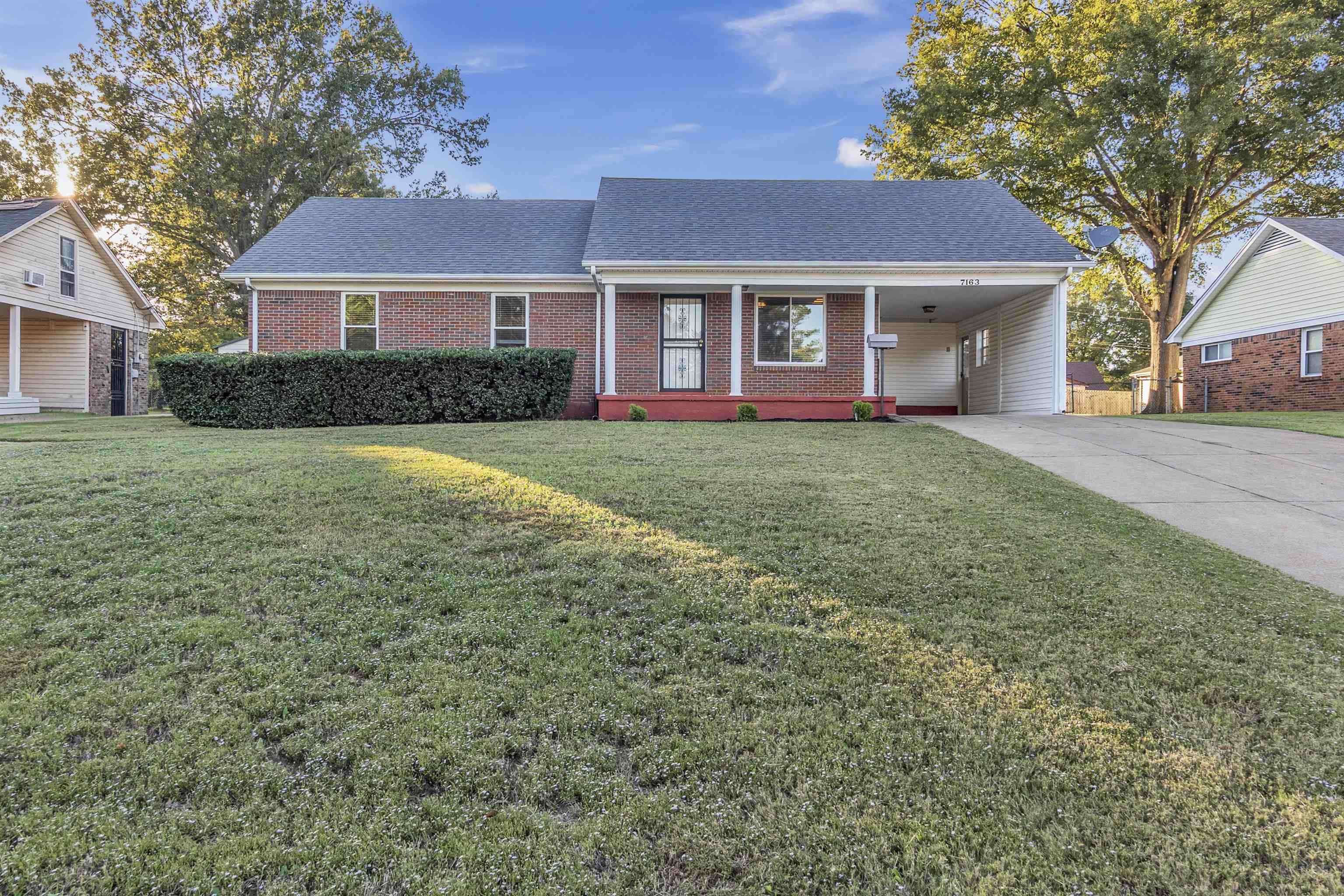 7163 Pam Dr Property Photo 1