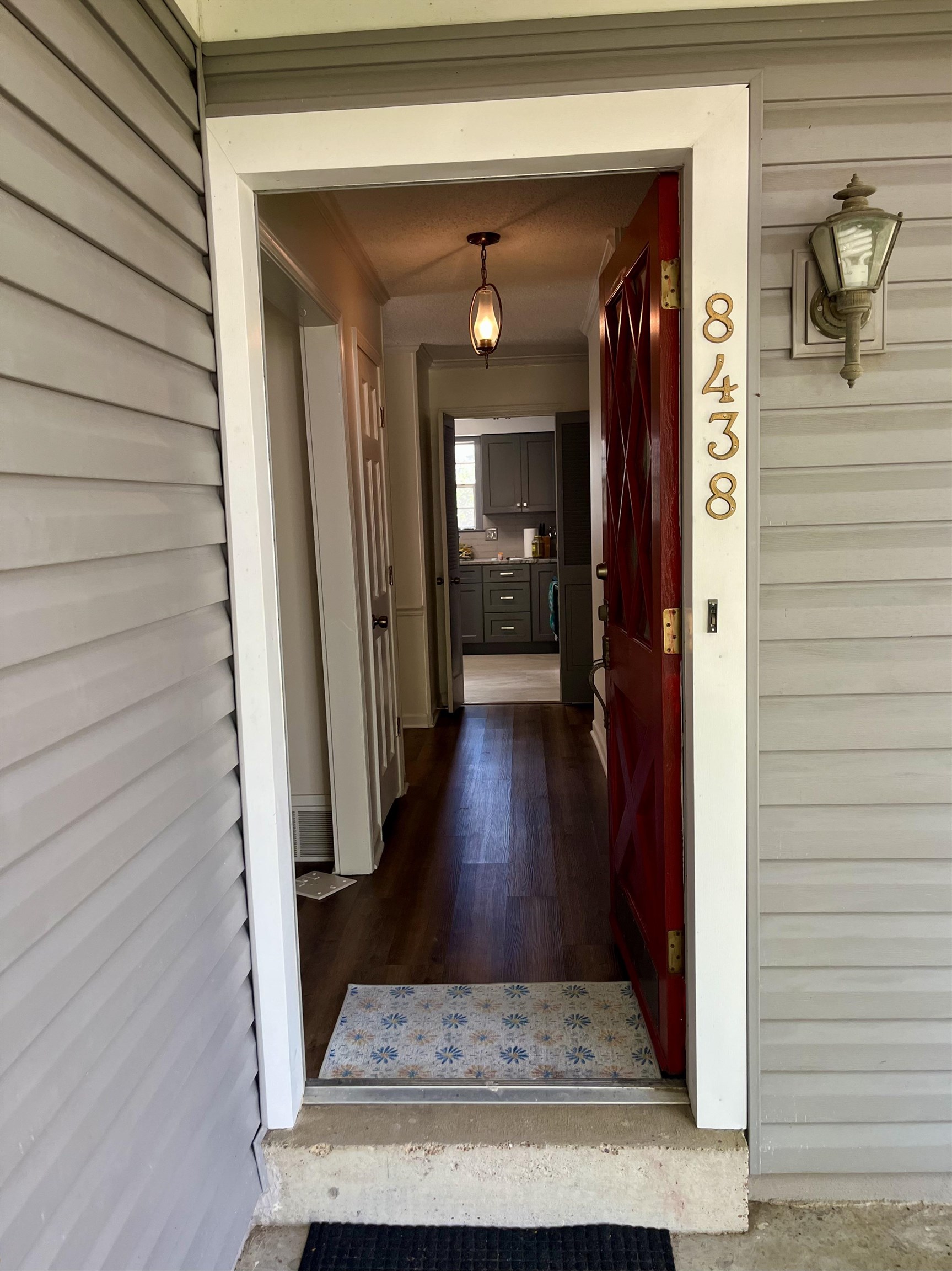 8438 River Glen Dr Property Photo 6