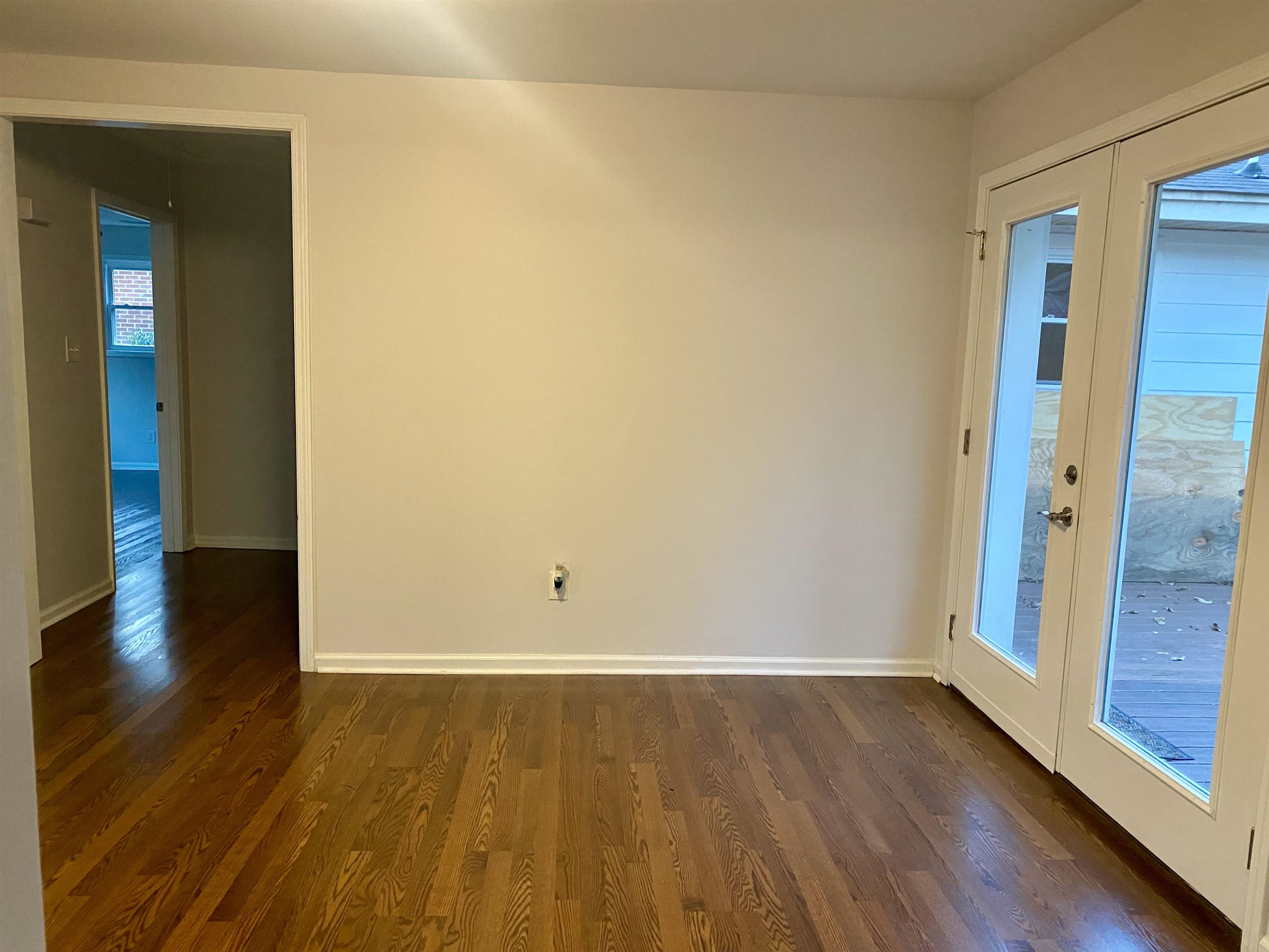 502 James Ave Property Photo 11