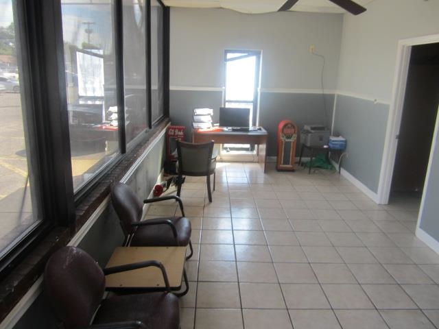 1505 Elvis Presley Blvd Property Photo 8