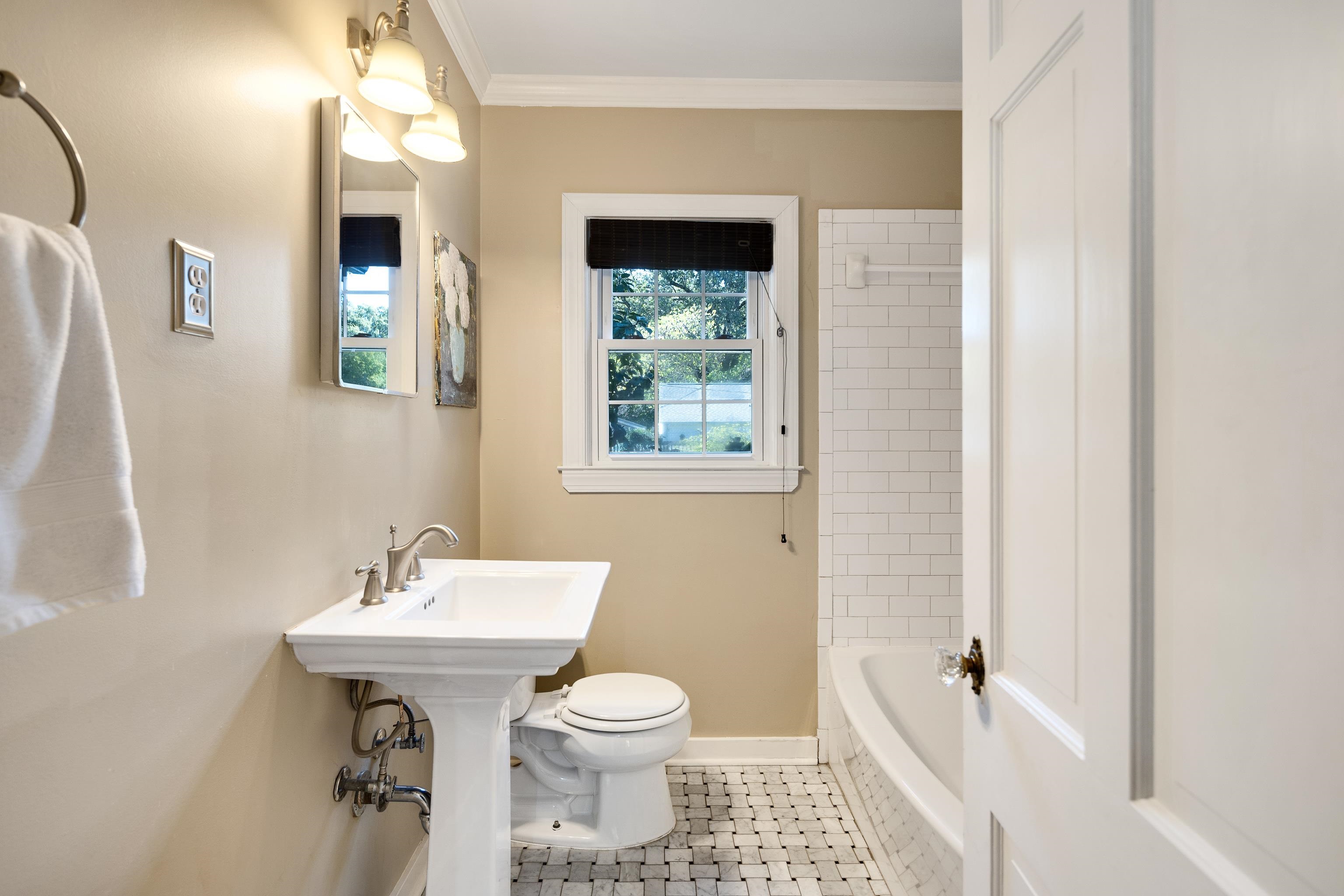 73 N Goodlett St Property Photo 20