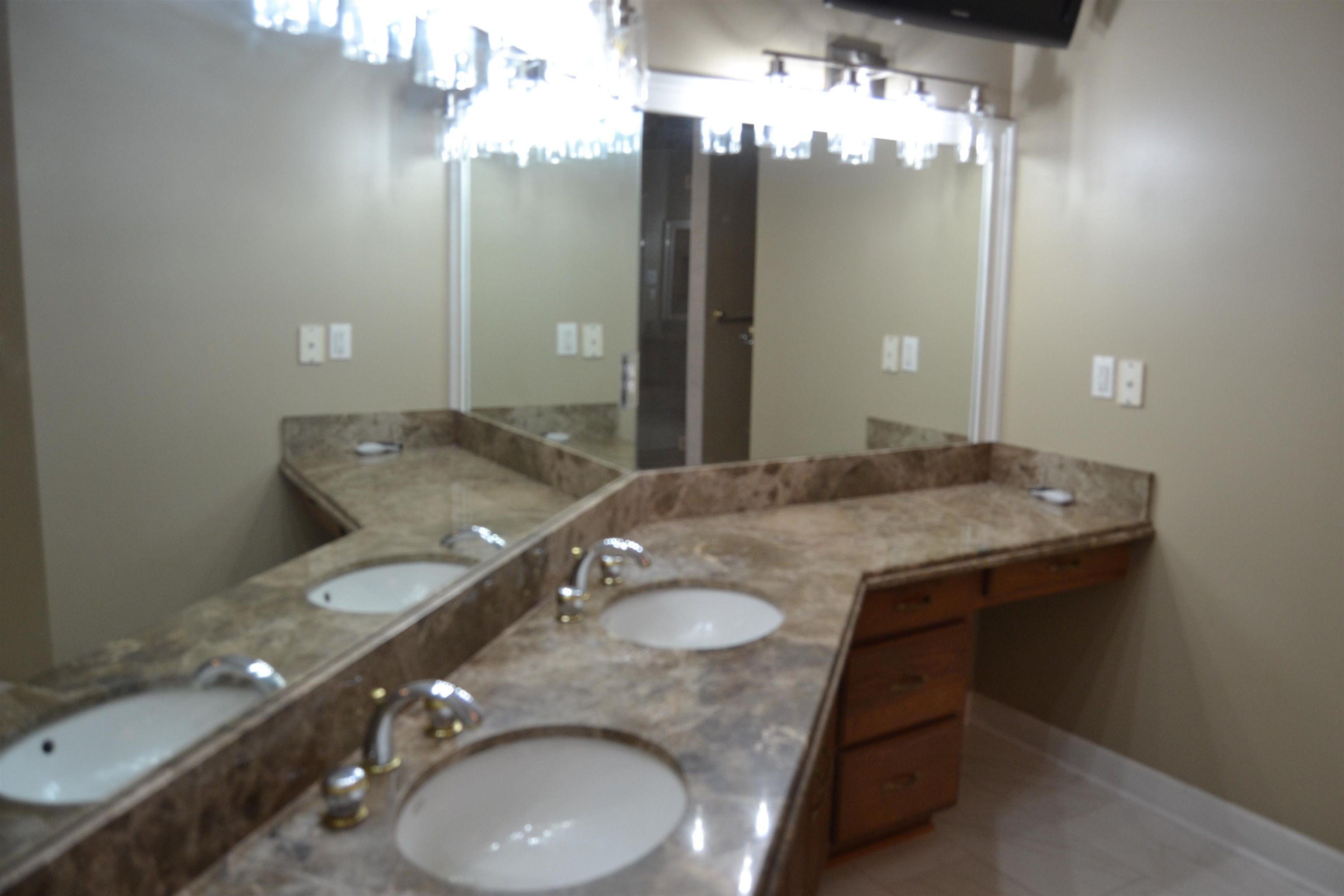 470 Walnut Point Cv Property Photo 25