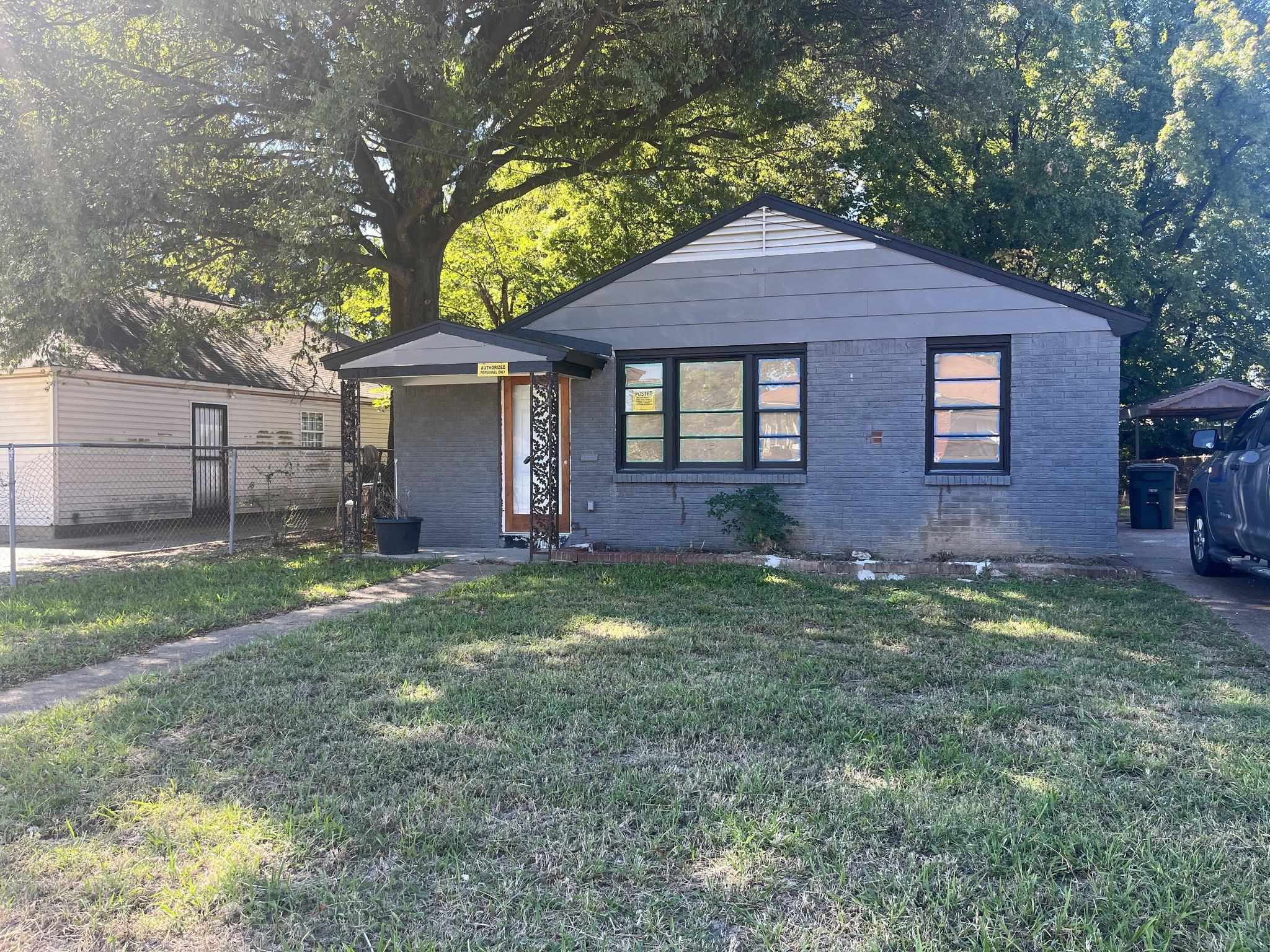 1499 Hamilton St Property Photo 1