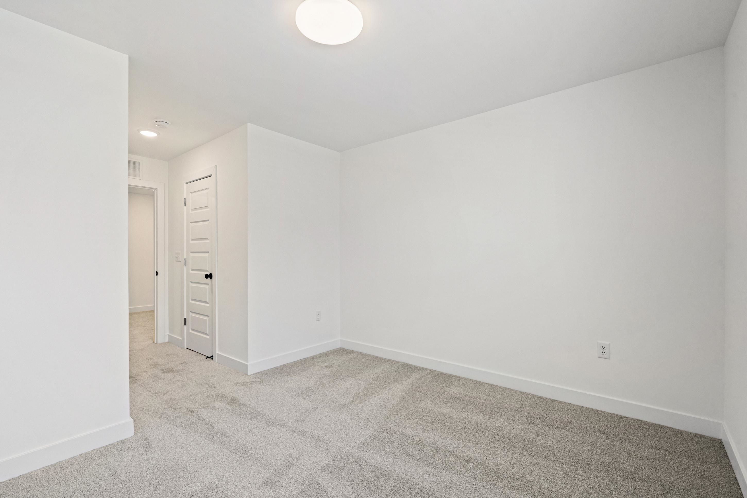 3050 Portage Dr Property Photo 17