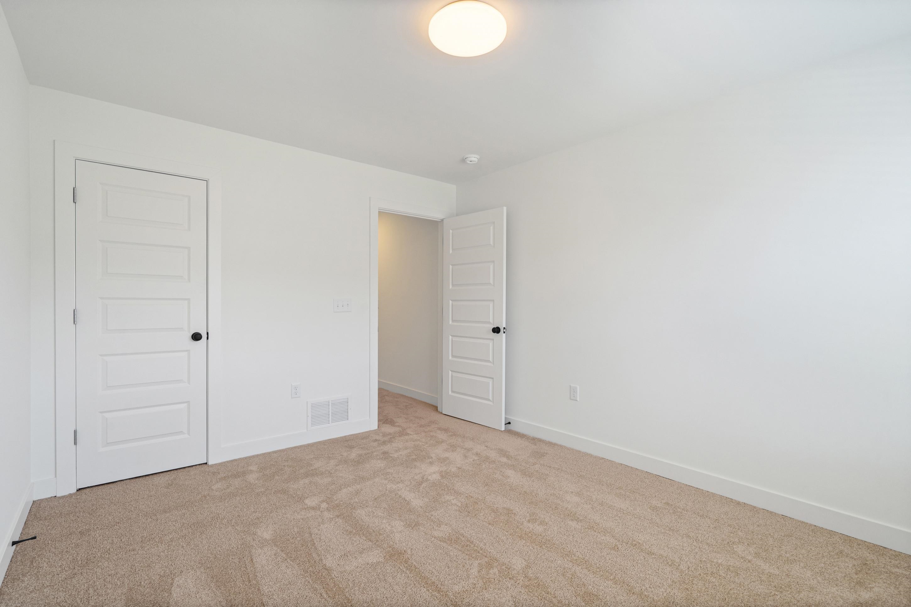 3052 Portage Dr Property Photo 22