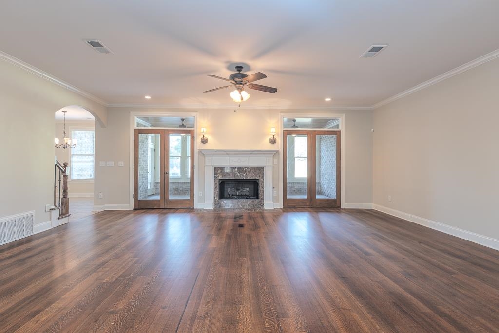 20 Surrey Loop Cir Property Photo 8