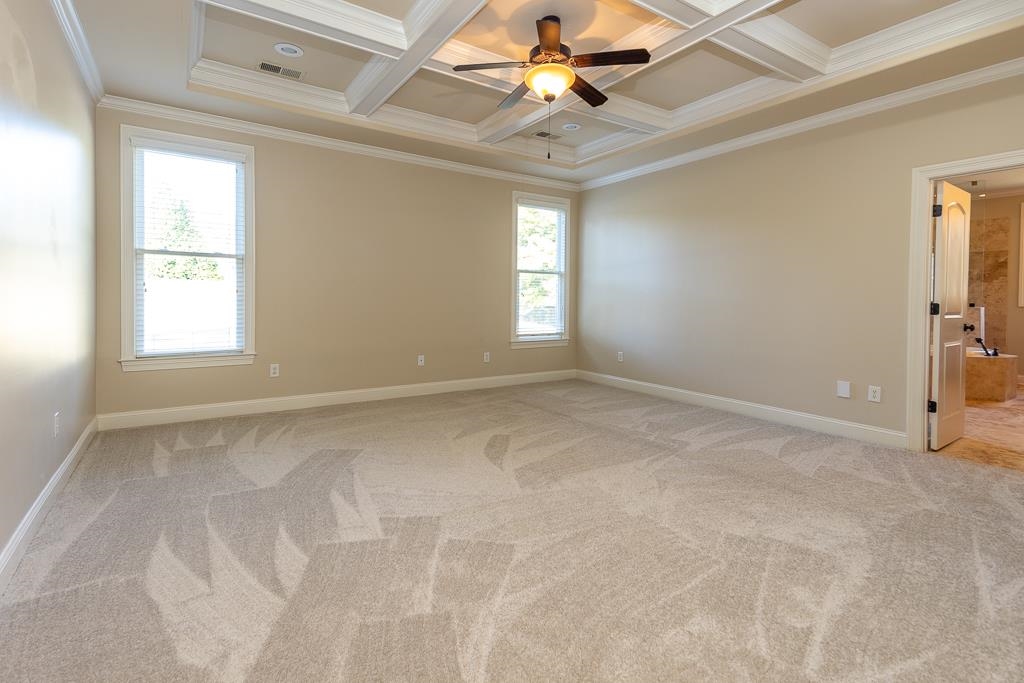 20 Surrey Loop Cir Property Photo 15