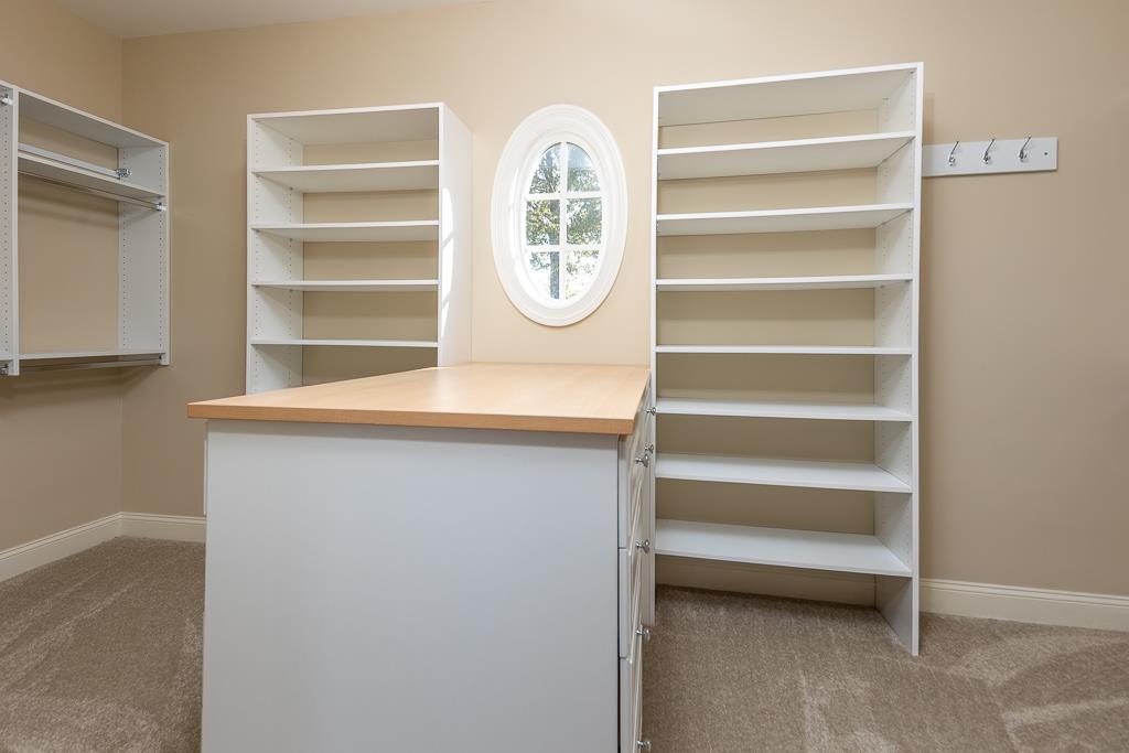 20 Surrey Loop Cir Property Photo 18
