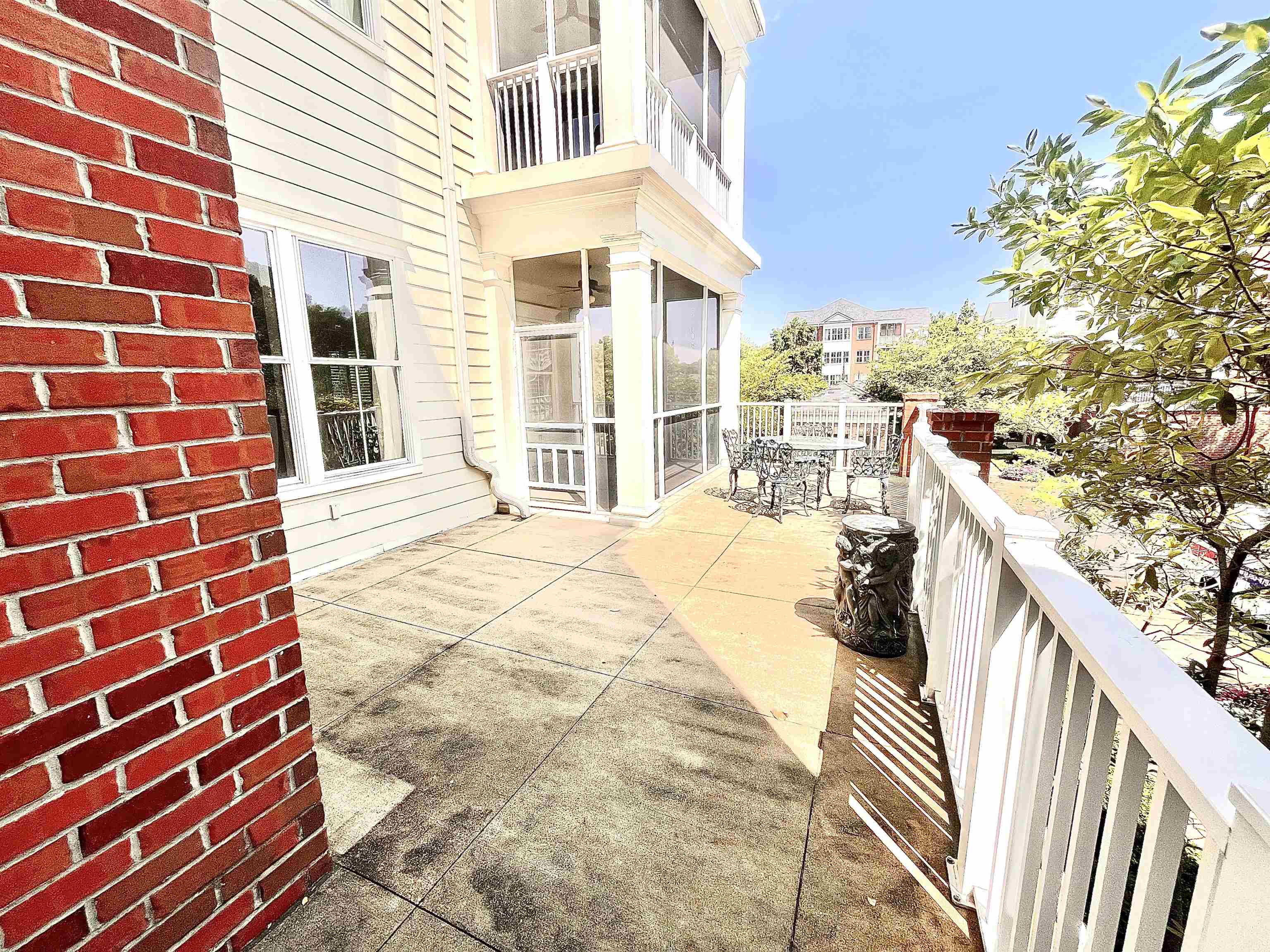 591 Lexington Club Ct 201 Property Photo 2