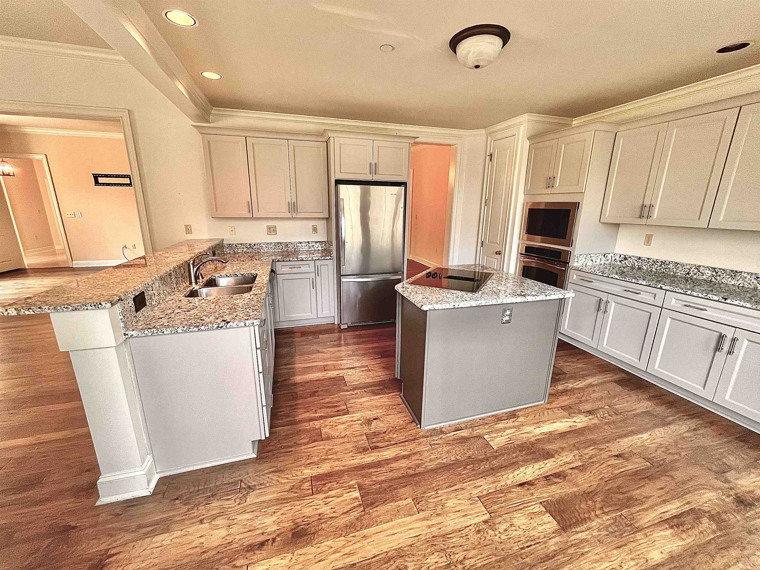 591 Lexington Club Ct 201 Property Photo 12