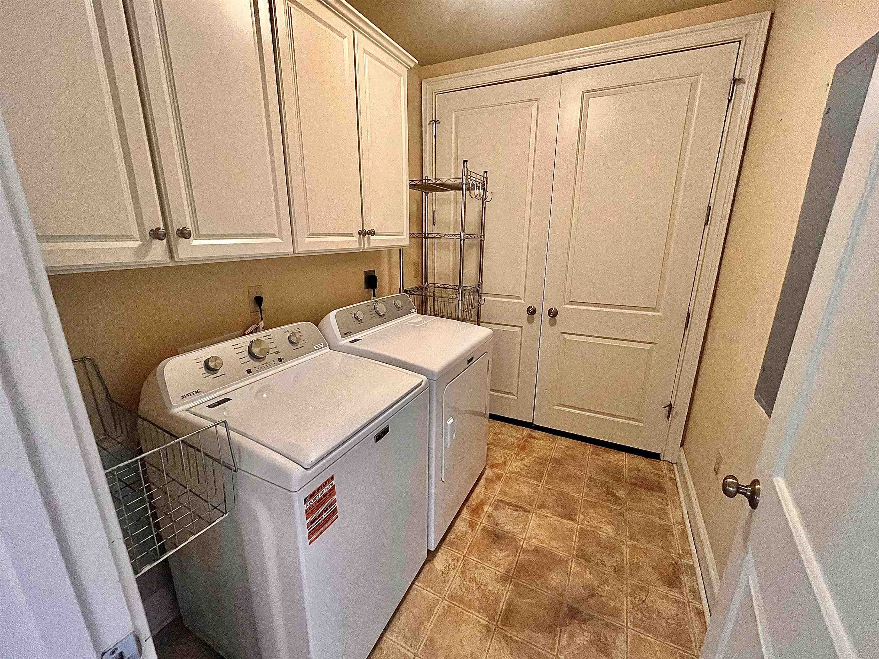 591 Lexington Club Ct 201 Property Photo 31