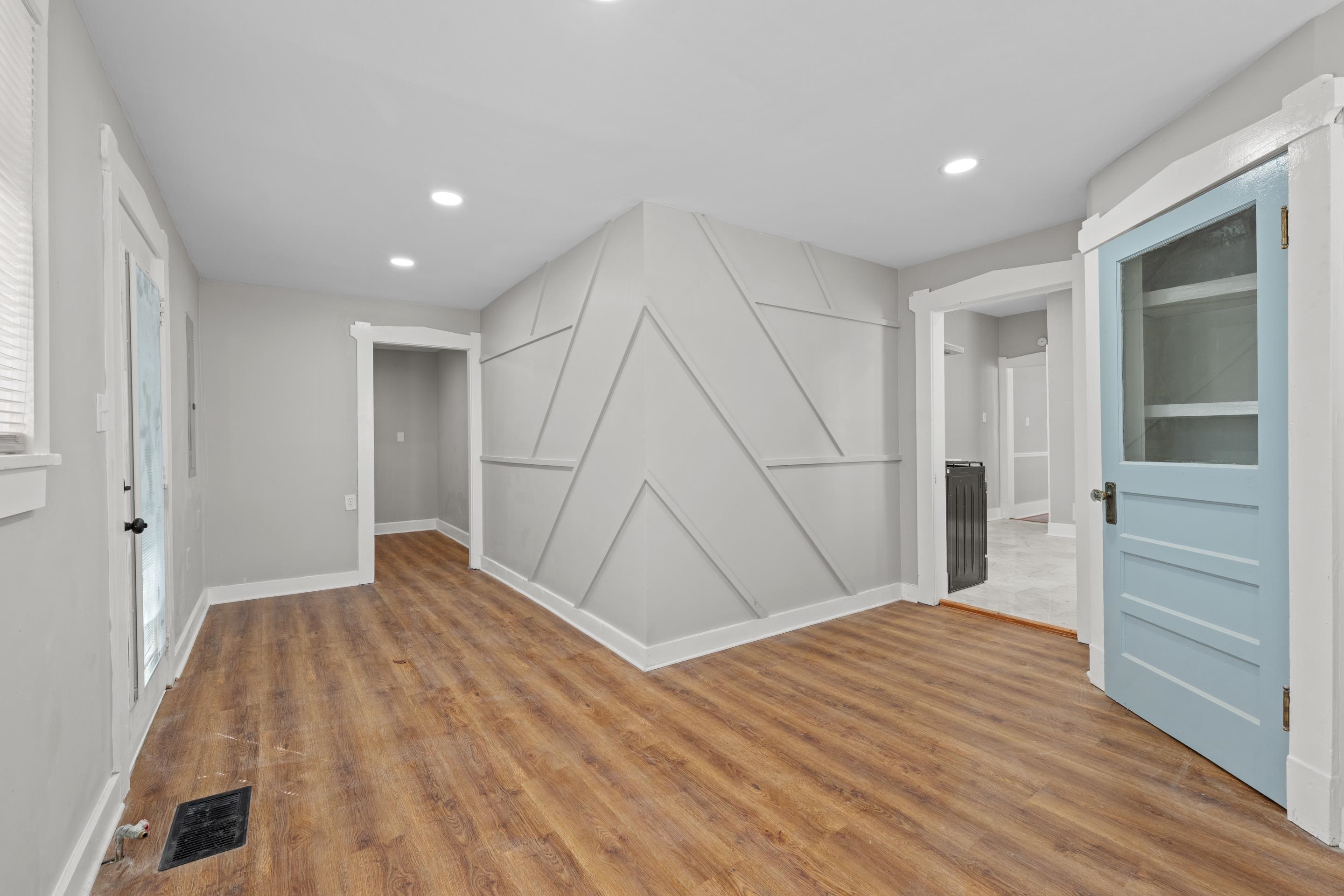 96 N Evergreen St Property Photo 19