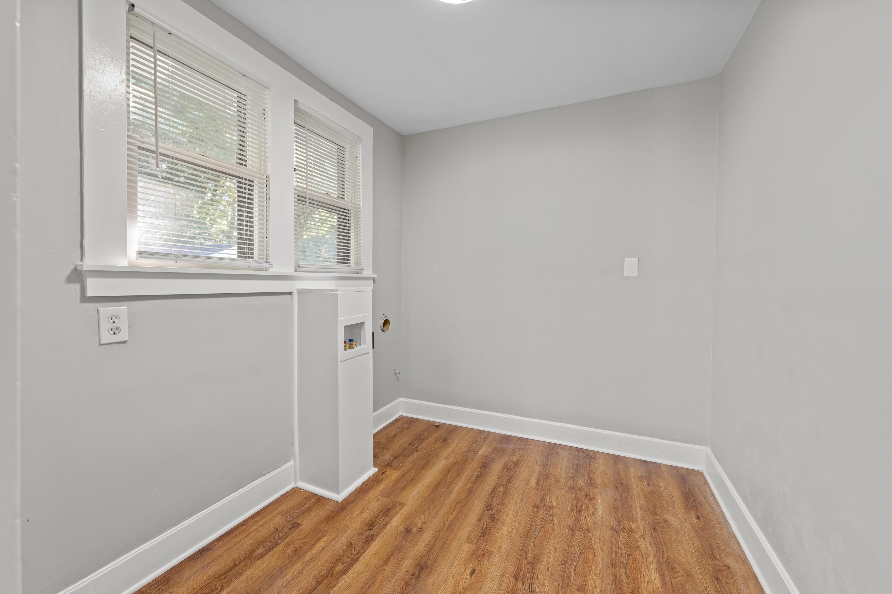 96 N Evergreen St Property Photo 21
