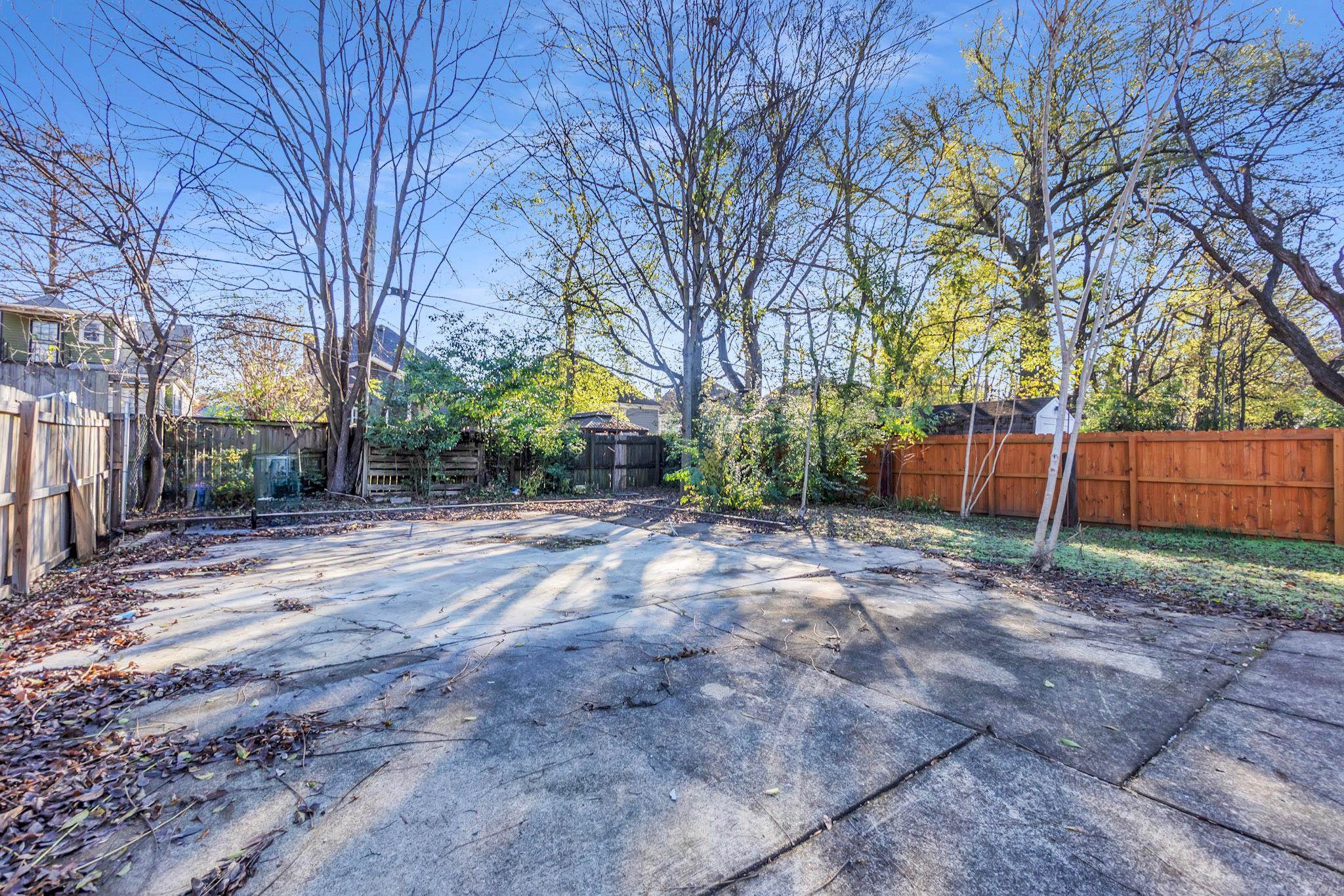 96 N Evergreen St Property Photo 32