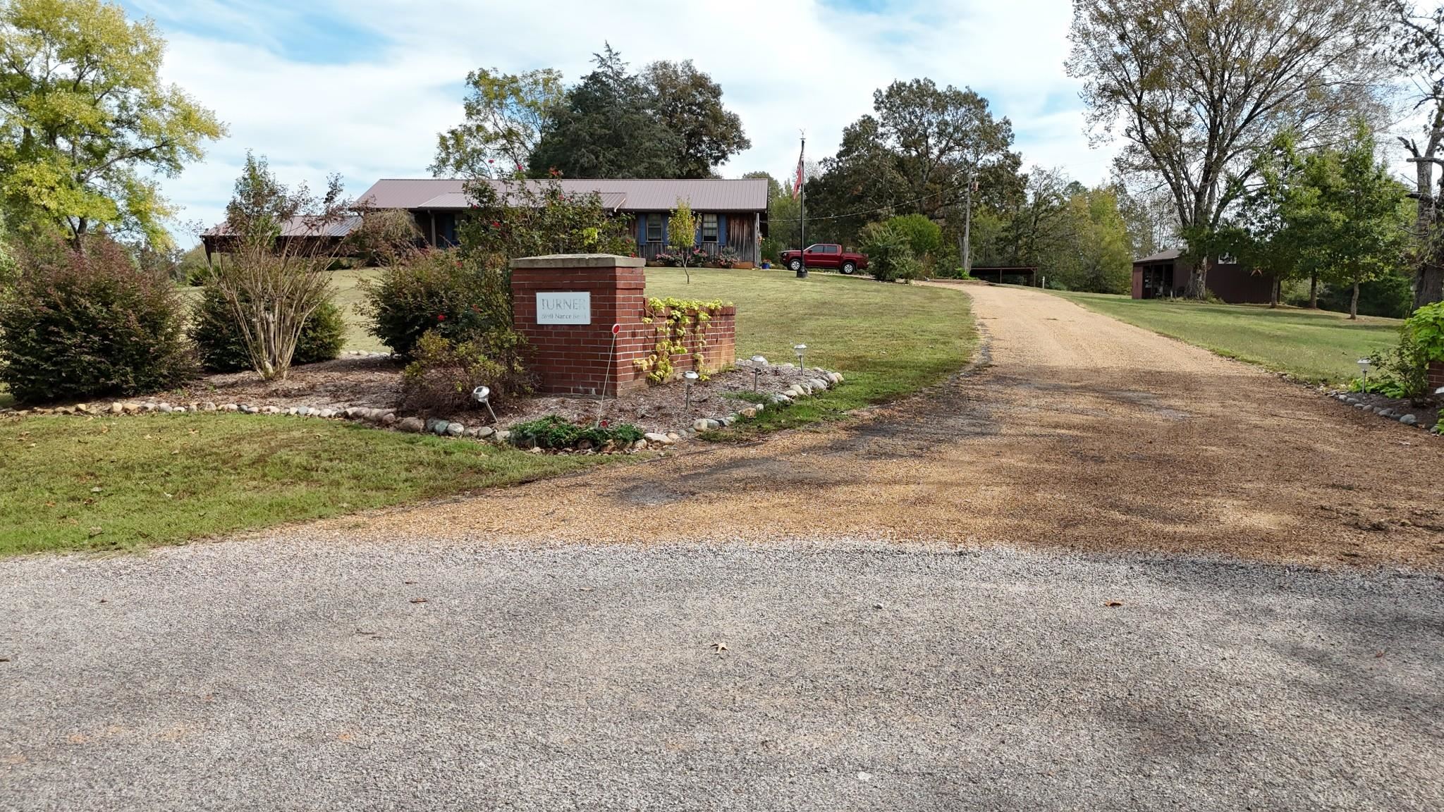 2890 Nance Bend Rd Property Photo 2
