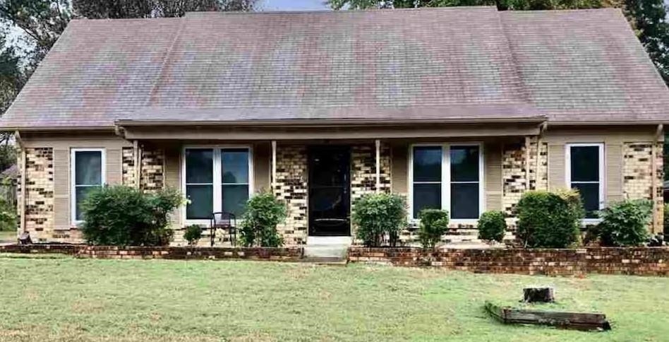 5064 Cedar Valley Dr Property Photo 1