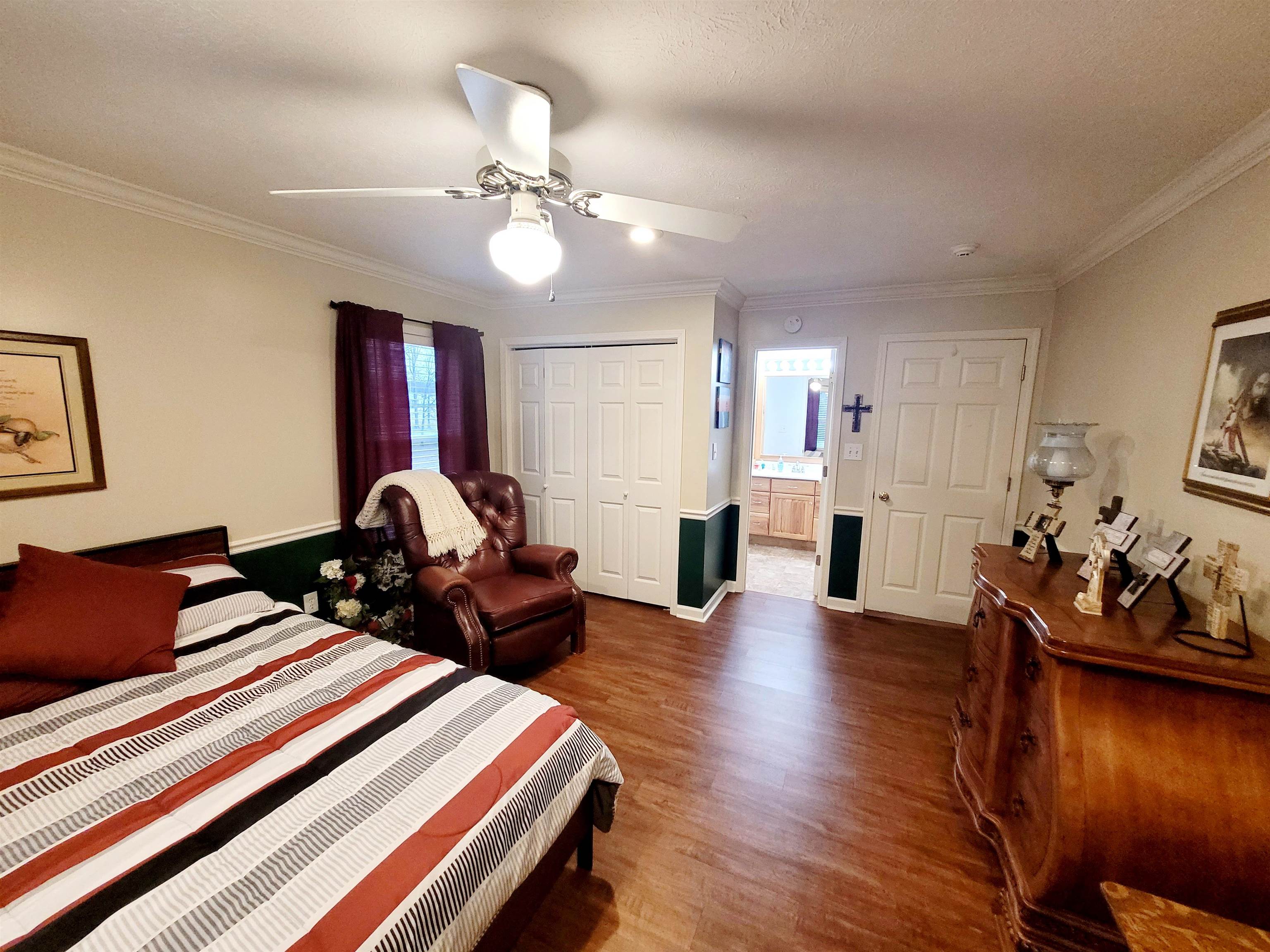 485 Robin Hood Loop Property Photo 25