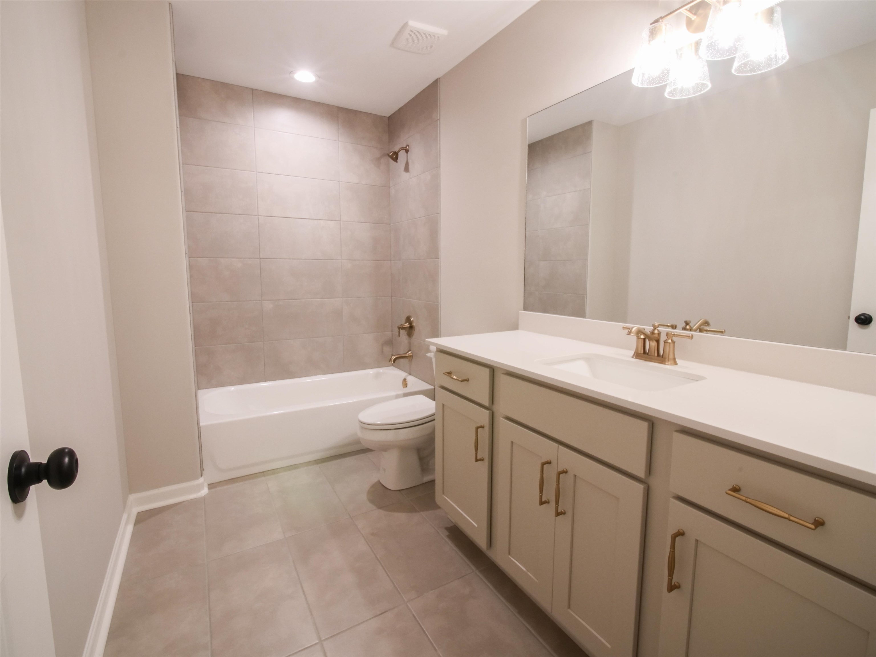 9568 Grays Hollow Dr S Property Photo 27