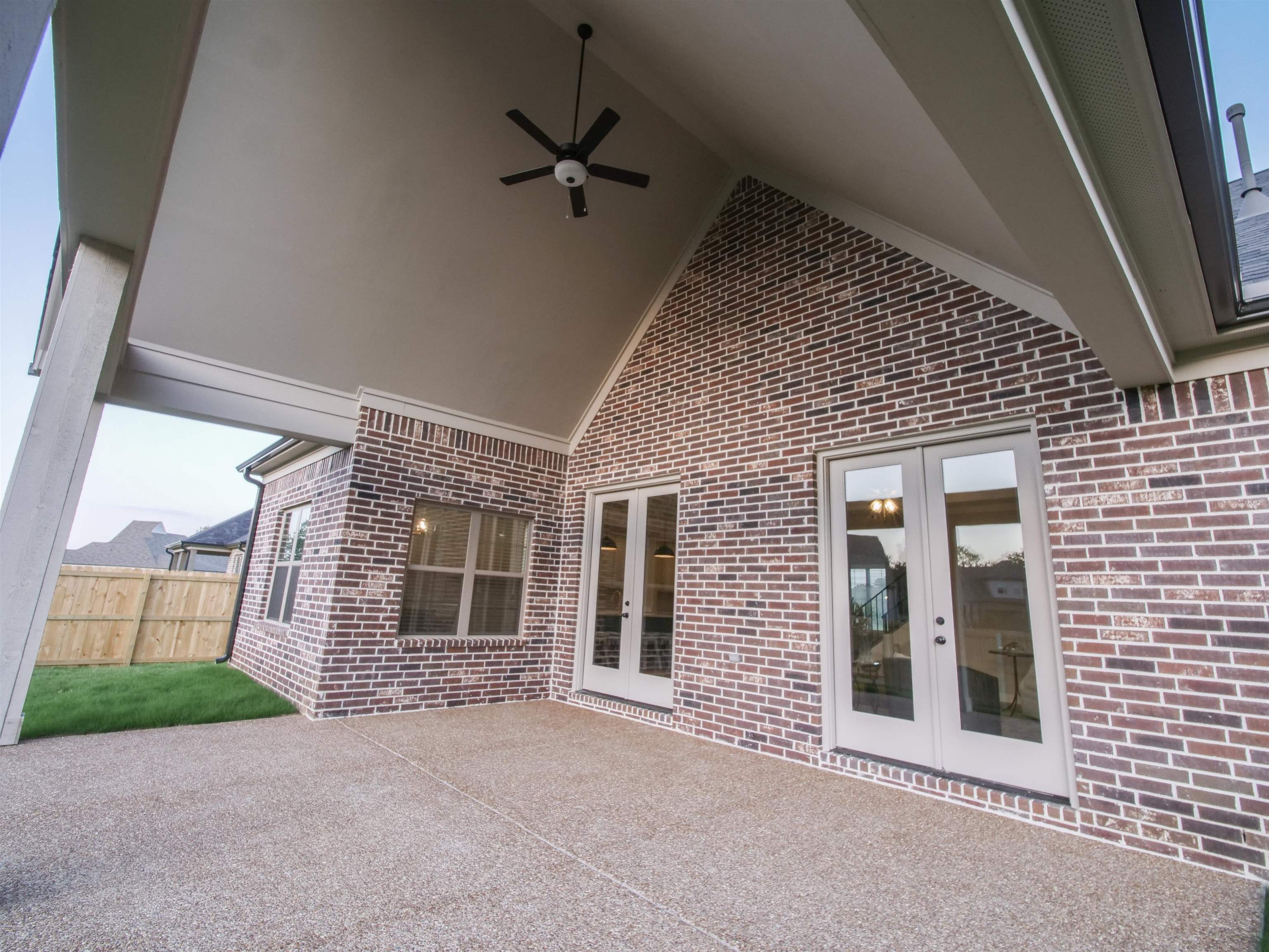 9568 Grays Hollow Dr S Property Photo 36