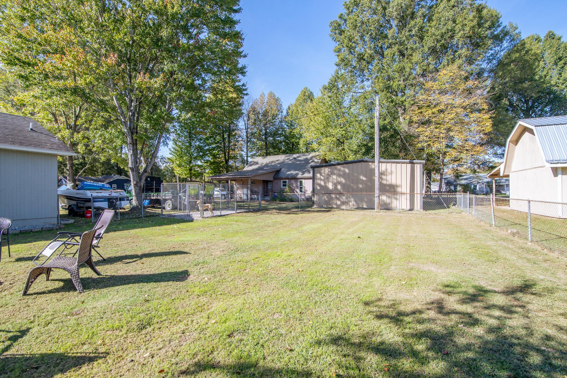 41 Bartley Dr Property Photo 13